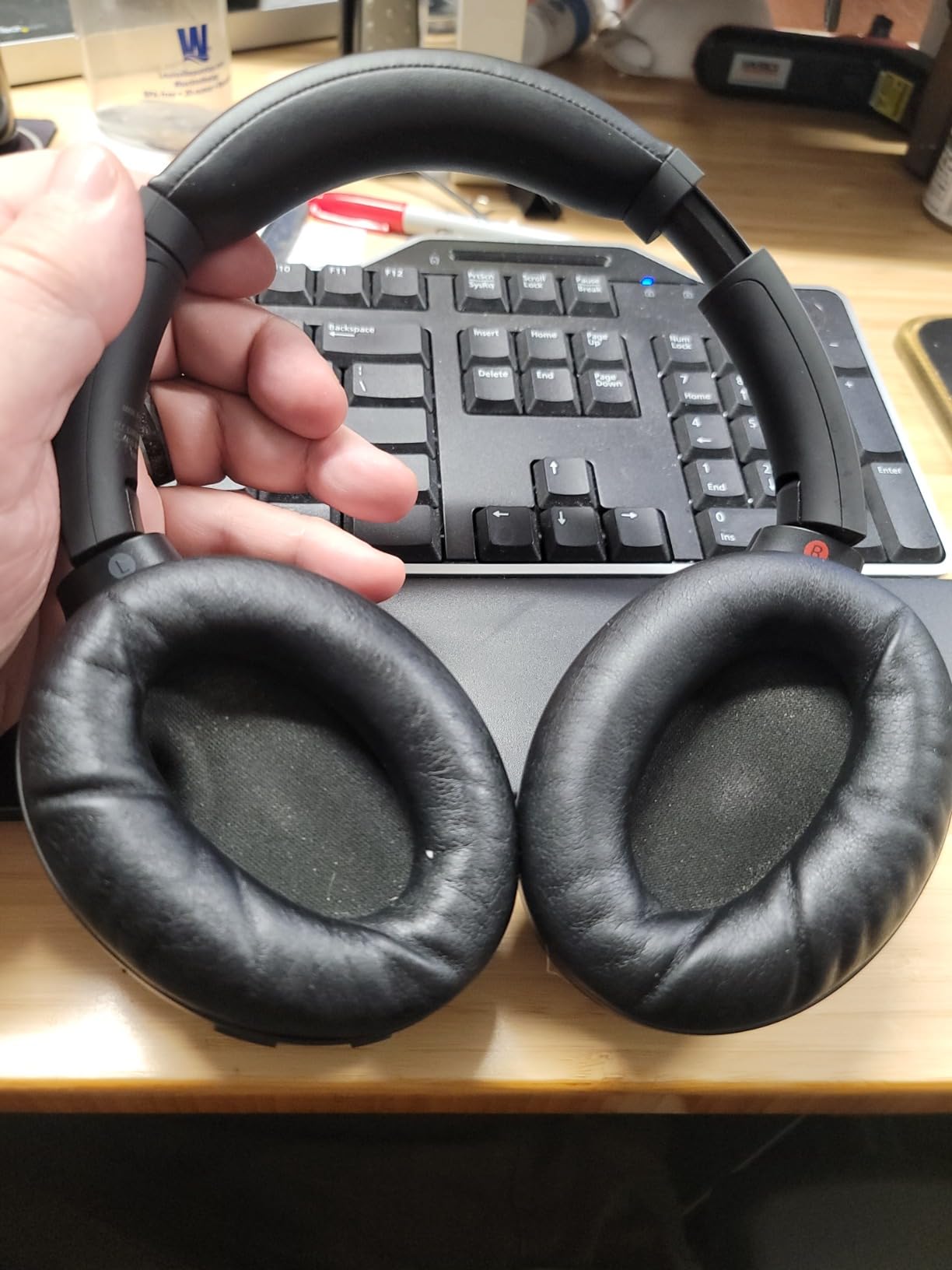 Sony WH-1000XM4 Wireless Noise Cancelling Headphones, Silver customer photo 2