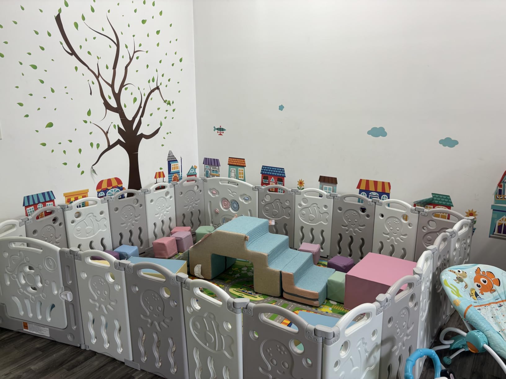 Albott Baby Playpen 22 Panel Foldable Baby playpen Folding Play Pen Kids Activity Centre Safety Play Yard Home Adjustable Shape, Portable Design for Indoor Outdoor Use (White+Grey, 22 Panel) customer photo 2