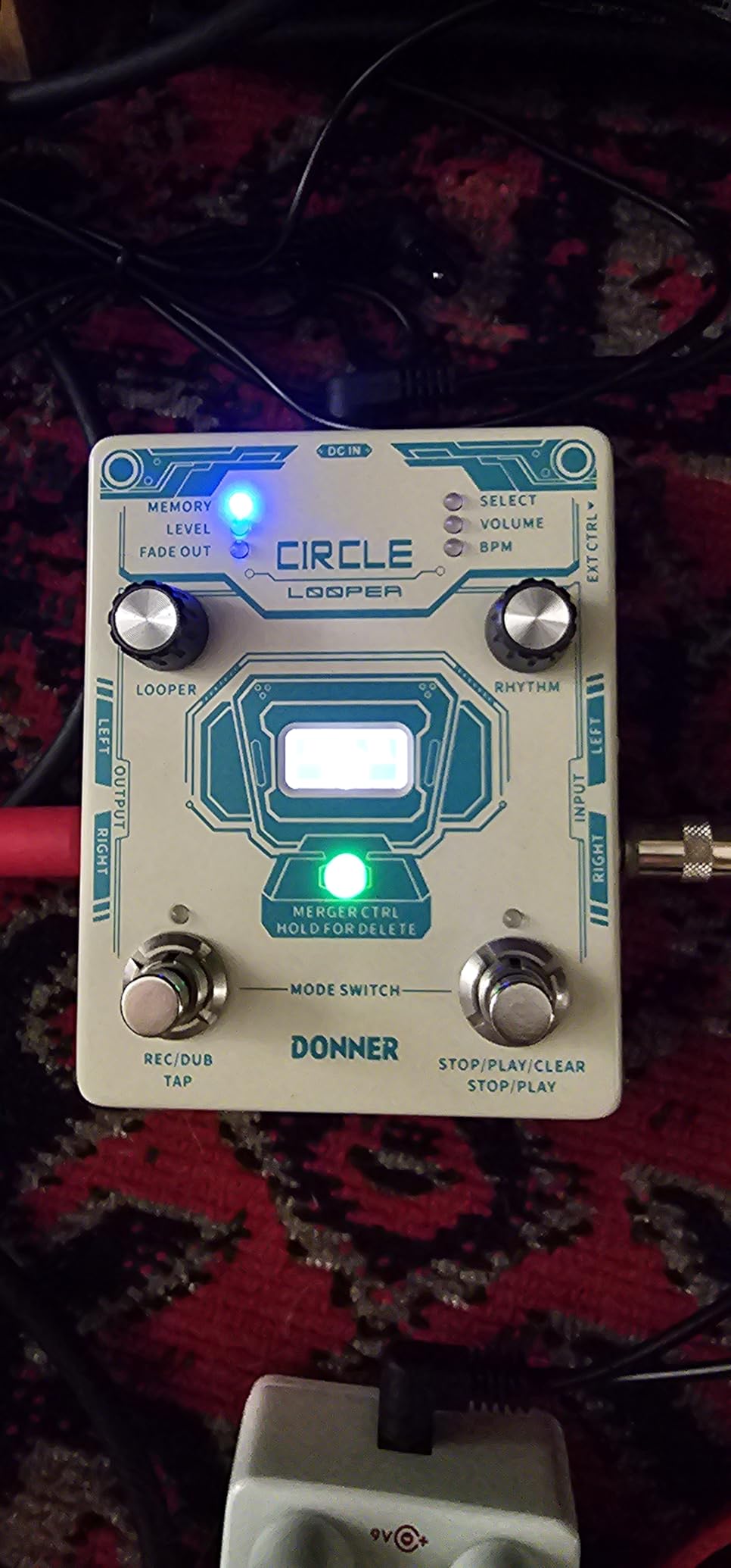 Donner Circle Looper Pedal Drum Machine, 2 in 1 Drum Looper Stereo Guitar Loop Pedals, 40 Slots 160 mins Loop with 110 Drum Grooves, Tap Tempo, Fade Out customer photo 1