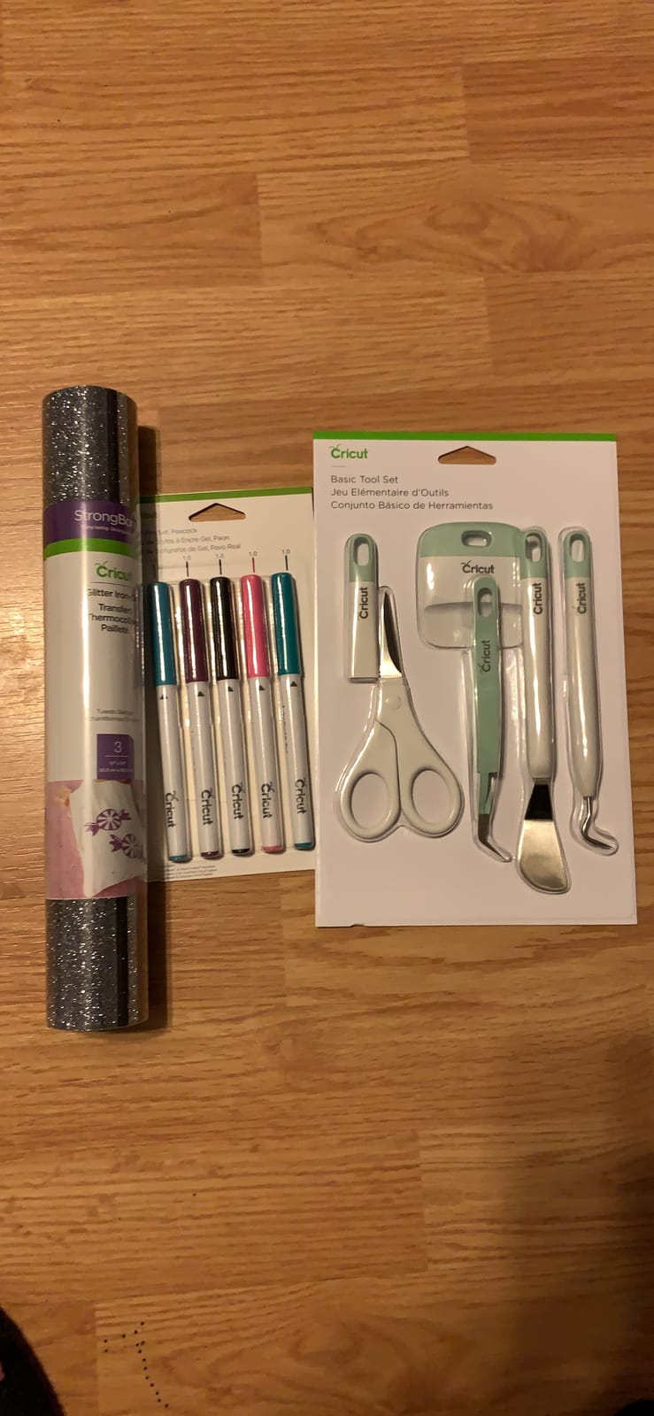 Cricut Beginner Materials Bundle- Vinyl Sample Pack with Glitter Iron-On, Gel Pen Set and Essential Tool Kit, Easy to Use Materials for Cricut Machines, DIY Cutting Craft Supplies customer photo 2