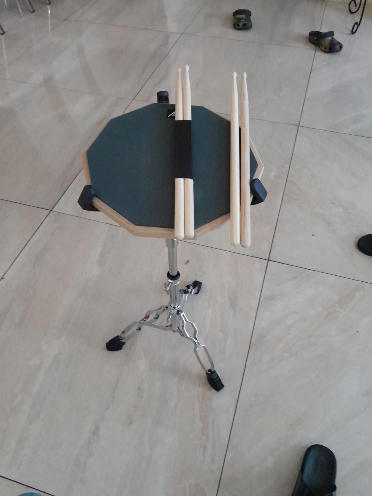 Horse Practice Drum Pad, 12 Inch Double Sided Exercise Drumming Pads Kit Set, Adjustable Height 23-31 Inch Snare Drum Stand Devices, Drum Sticks Drumsticks for Professional Beginner Adult Drummer customer photo 1