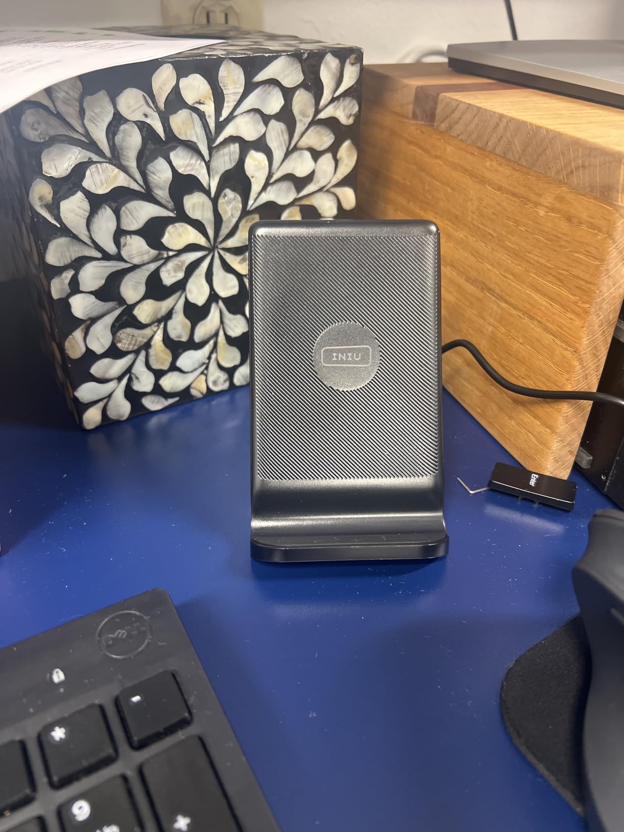 INIU Wireless Charger, 15W Fast Wireless Charging Phone Station with LED customer photo 2