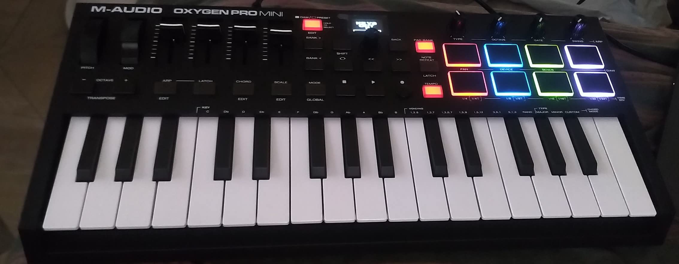 M-AUDIO Oxygen Pro Mini 32 USB MIDI Keyboard Controller customer photo 1