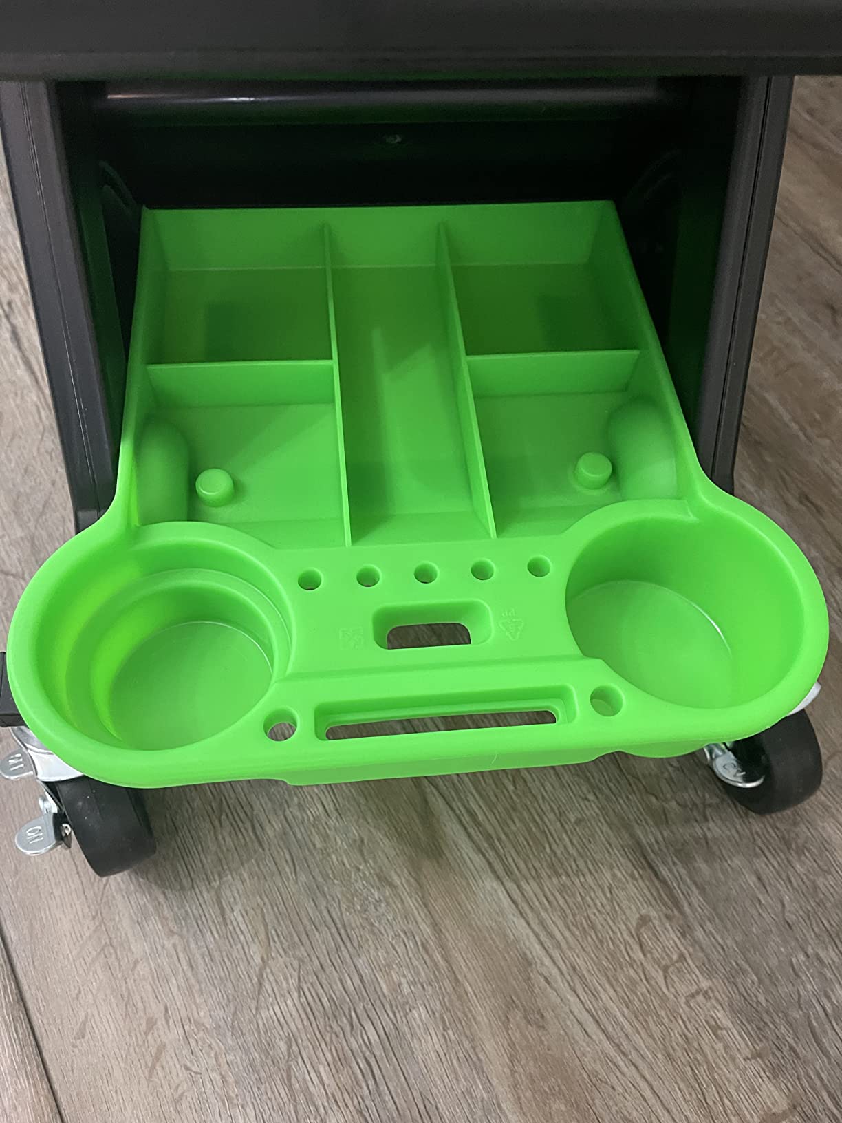 OEMTOOLS 24986 Heavy-Duty Rolling Workbench and Creeper Seat, Mechanics Stool with Wheels, Creepers, Shop Stools with Wheels, Automotive, Green and Black 300 LB Capacity customer photo 2