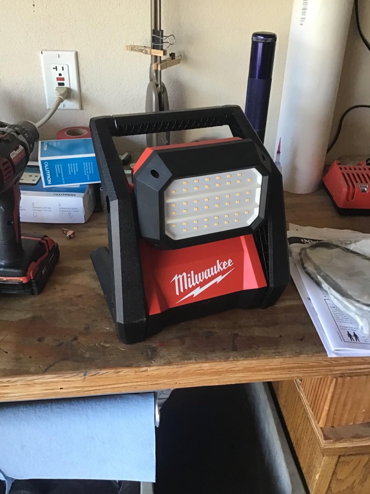 Milwaukee 2366-20 M18 ROVER Compact Lithium-Ion Dual Power 4000 Lumens Corded/ Cordless LED Flood Light (Tool Only) customer photo 2