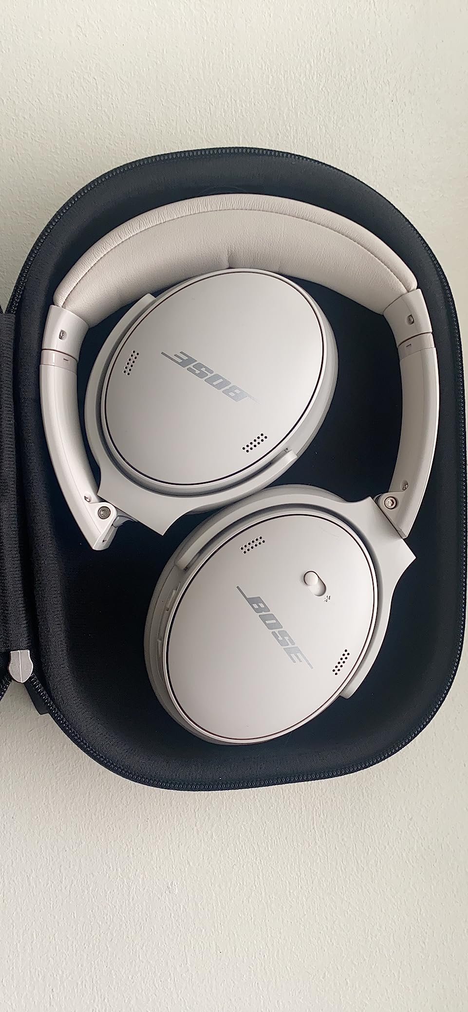 Bose QuietComfort 45 Wireless Bluetooth Noise Cancelling Headphones, Over-Ear Headphones with Microphone, Personalized Noise Cancellation and Sound, White Smoke customer photo 2