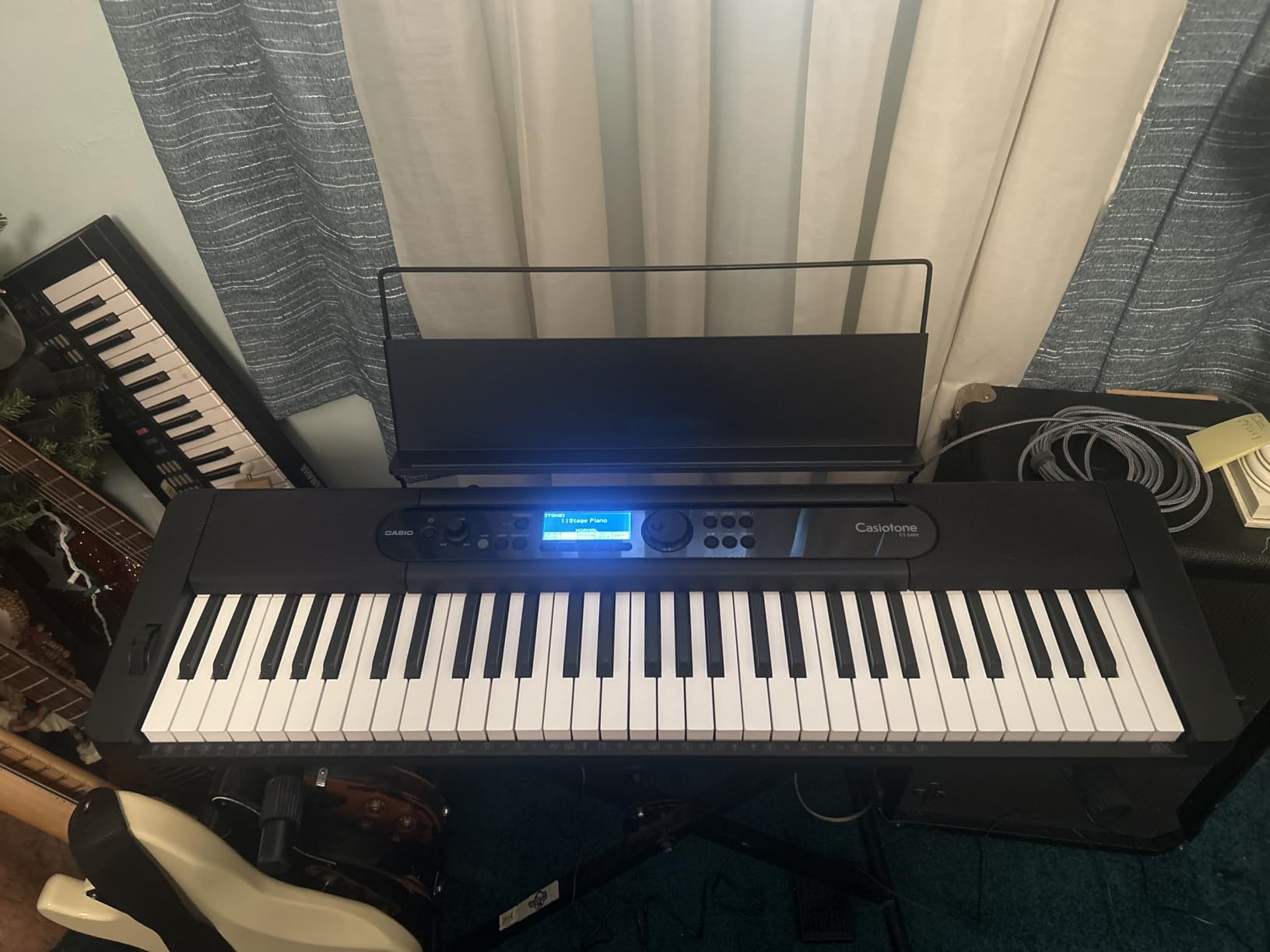 Casio Casiotone CT-S400 61-Key Touch-Responsive Keyboard | 600 Tones customer photo 1