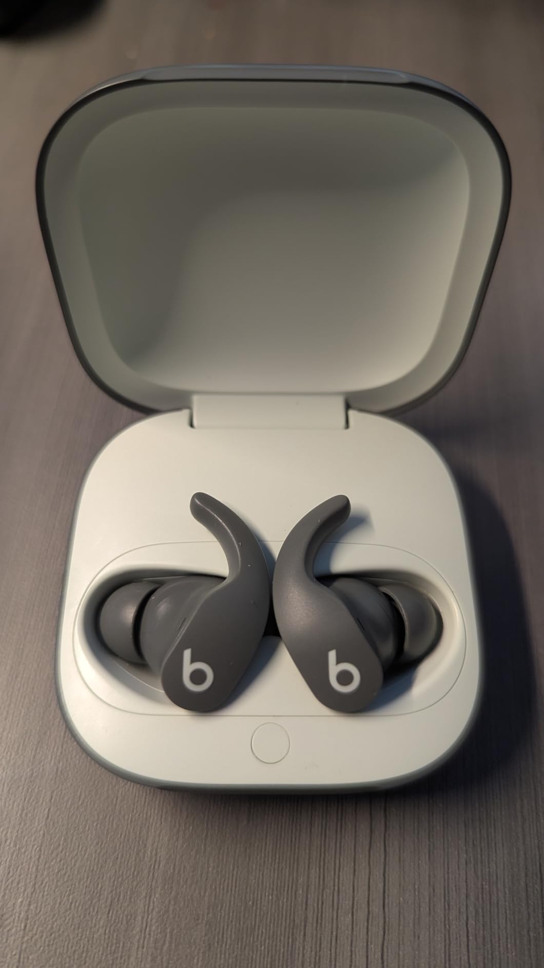Beats Fit Pro (1st Gen) - True Wireless Noise Cancelling Earbuds - Active Noise Cancelling - Sweat Resistant Earphones, Compatible with Apple & Android, Class 1 Bluetooth® - Sage Gray customer photo 2