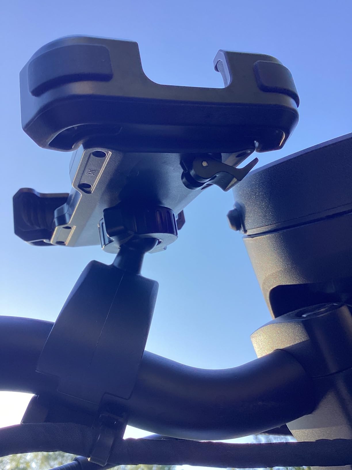 Lamicall Motorcycle Bike Phone Holder with Upgrade Quick Install Bar Clip customer photo 2