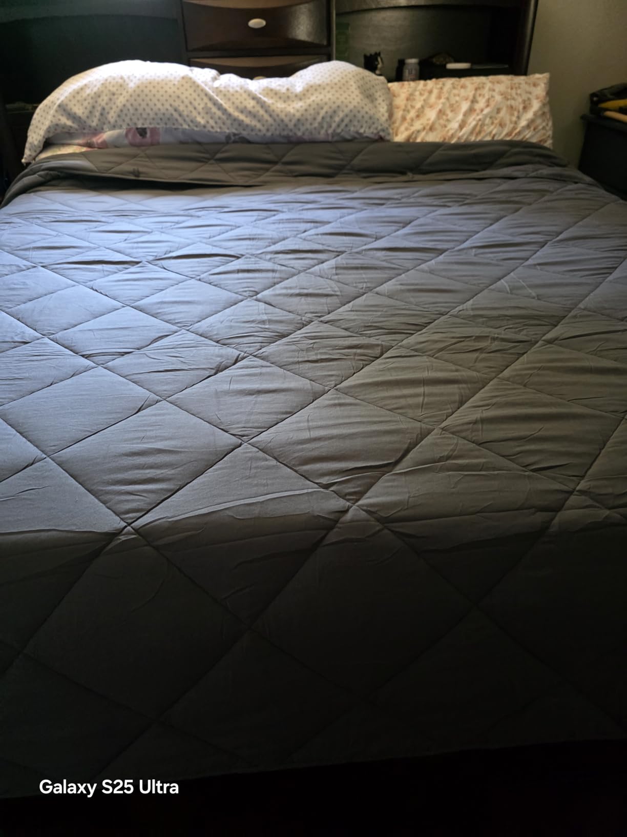 HomeSmart Queen Size Weighted Blanket 30 lbs - Breathable Ultra Soft Fabric customer photo 1