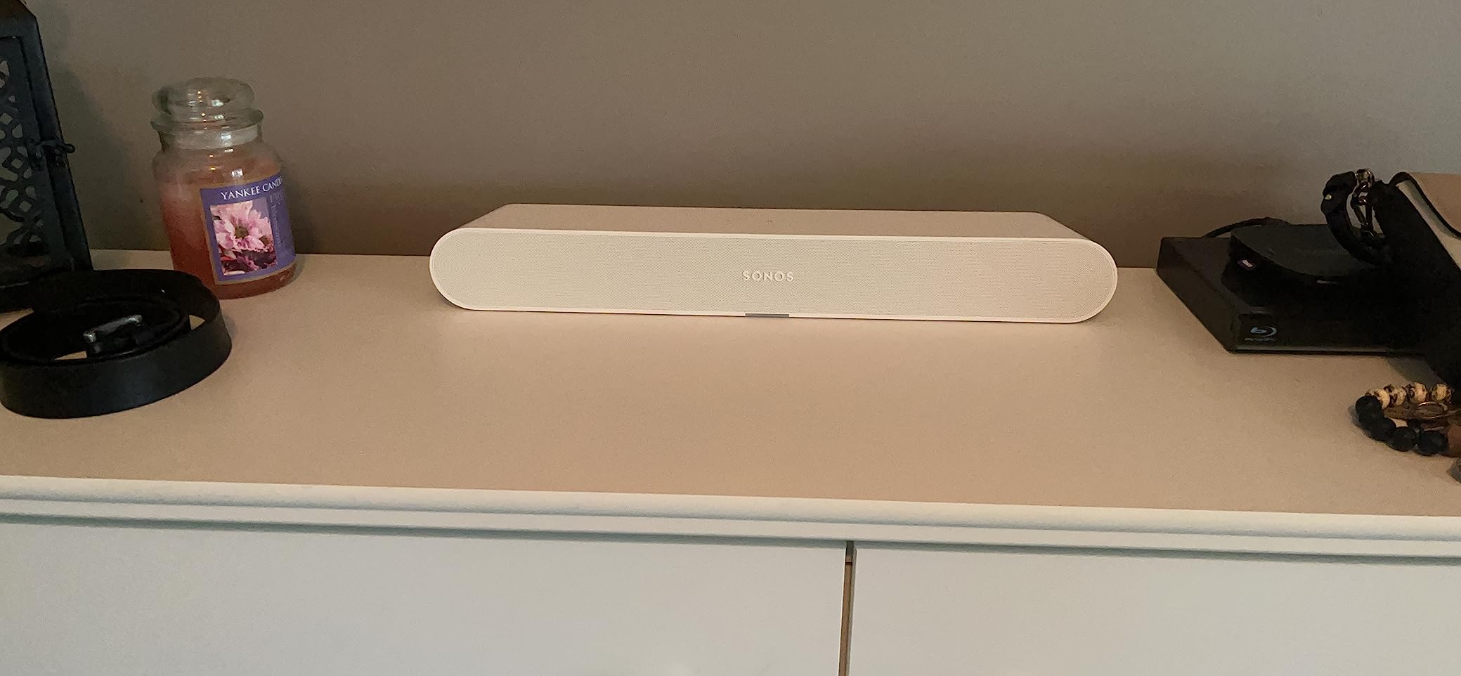 Sonos Ray - Compact Soundbar for TV and Music - Black customer photo 1
