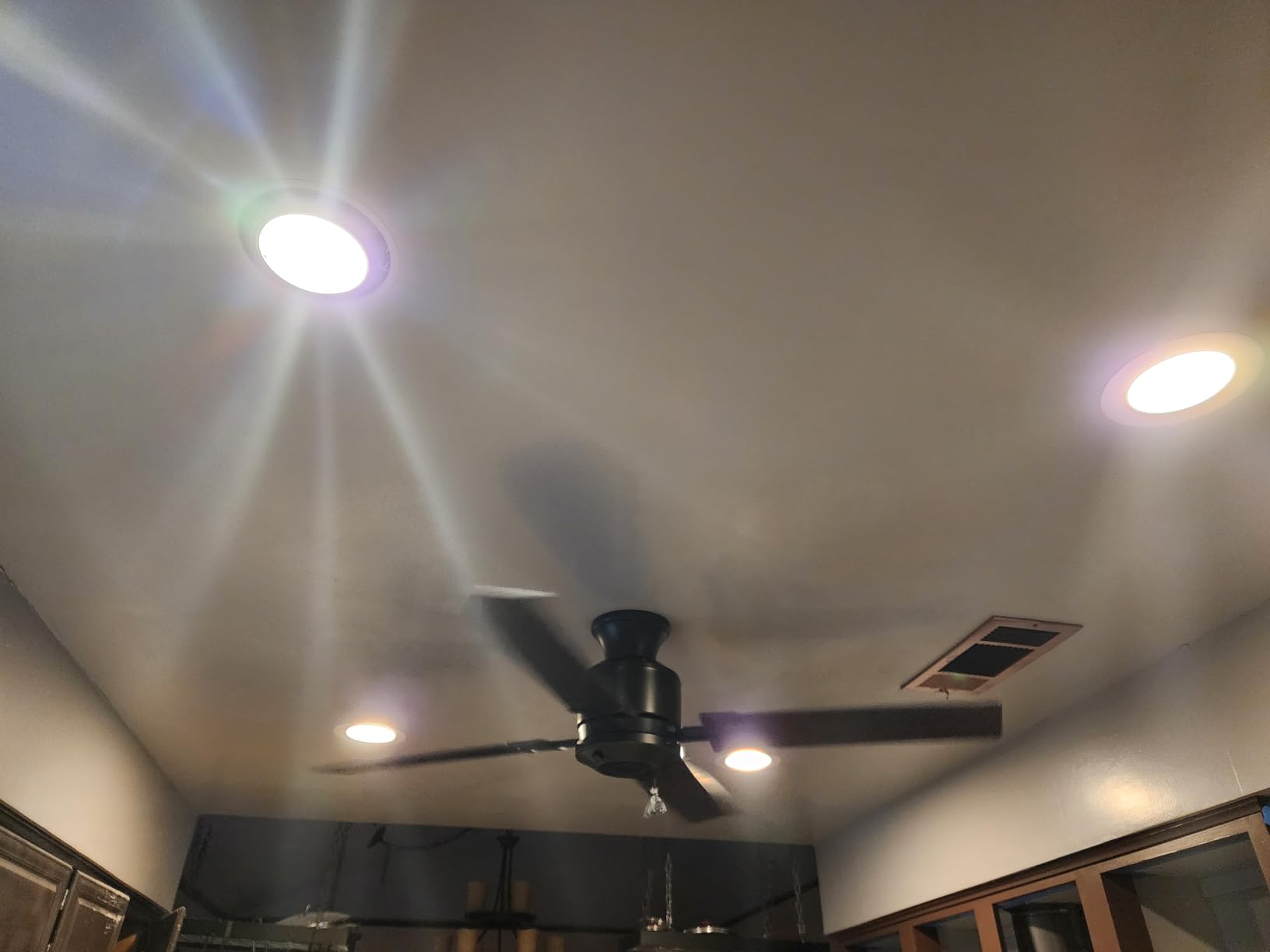 Philips Hue Smart Retrofit Recessed 5/6 Inch LED Downlight, 4-Pack customer photo 1
