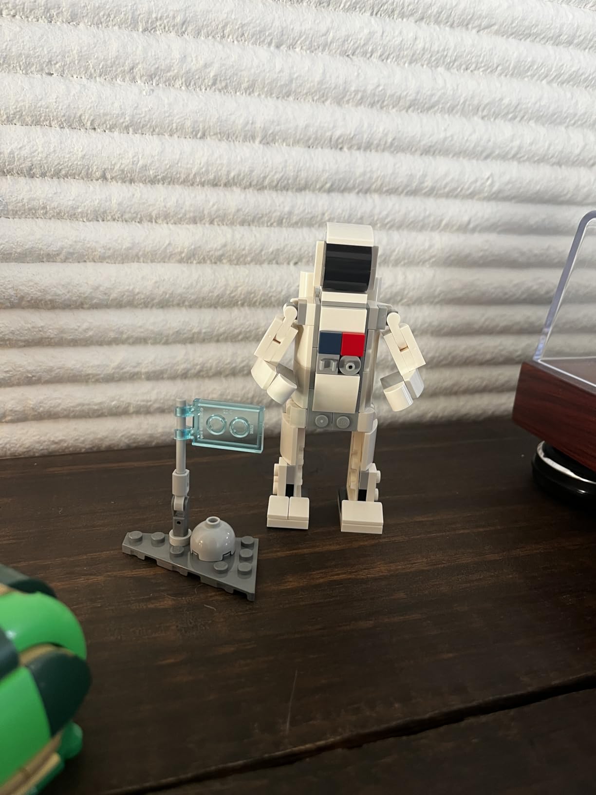 LEGO Creator 3 in 1 Space Shuttle Toys - Space Toys Building Set for Boys & Girls, Ages 6+ - Option to Build 2 Spaceships or Astronaut - Educational Gift for Kids Birthday & Holidays - 31134 customer photo 2