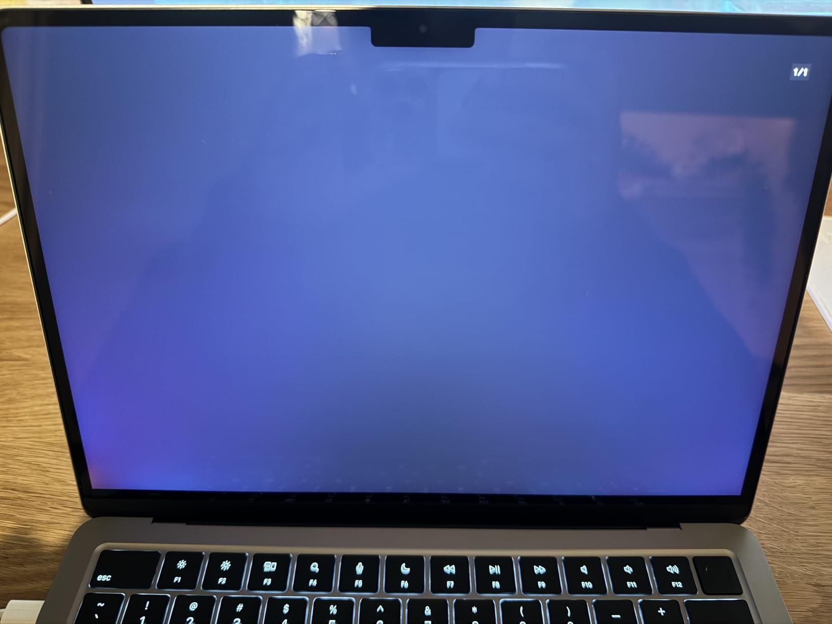 Apple 2022 MacBook Air with Apple M2 Chip, 13-inch, 8GB RAM, 256GB SSD Storage - Space Gray (Renewed) customer photo 1
