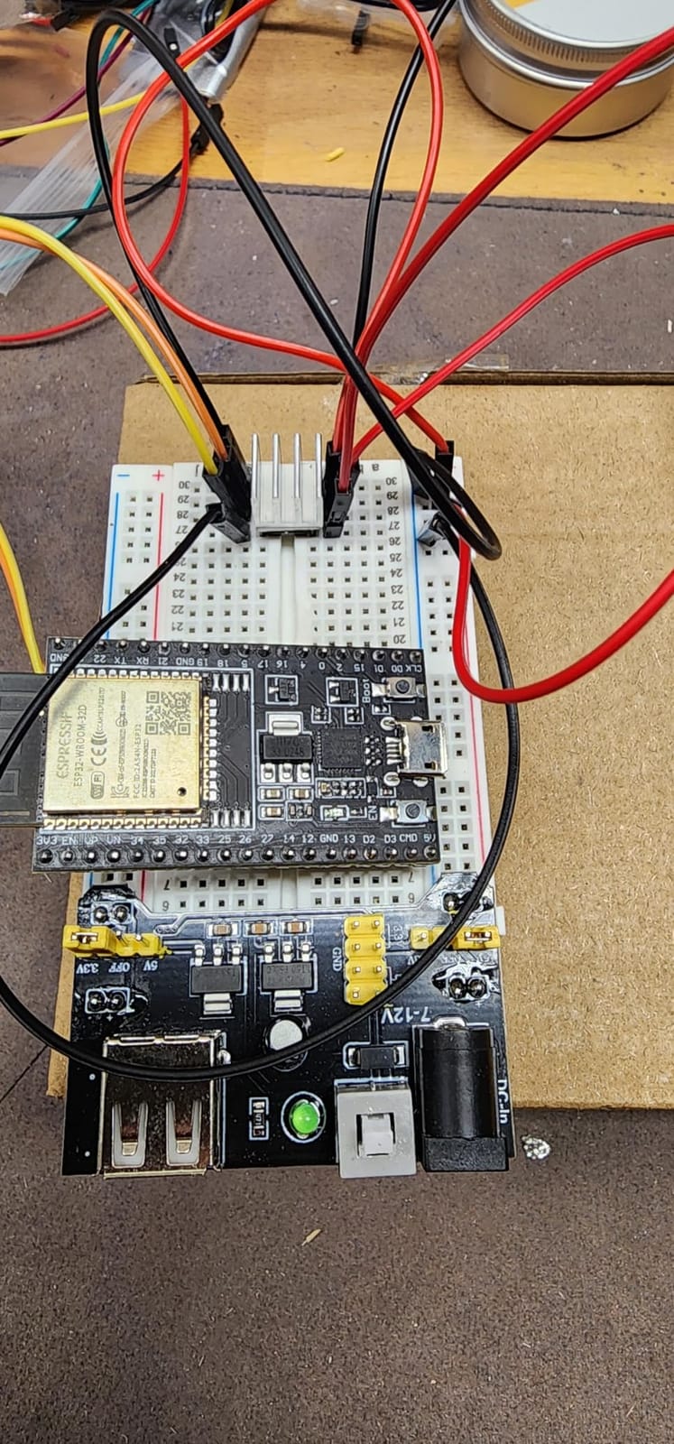 arduino Power Supply Breadboard 3.3V 5V Power Supply Module+Minidodoca 9V 1A Adaptor 5.5 x 2.5mm+Alligator Clip Test Leads+Banana Plug Kit for Arduino UNO, Raspberry Pi, STM32 Electronic DIY etc customer photo 2