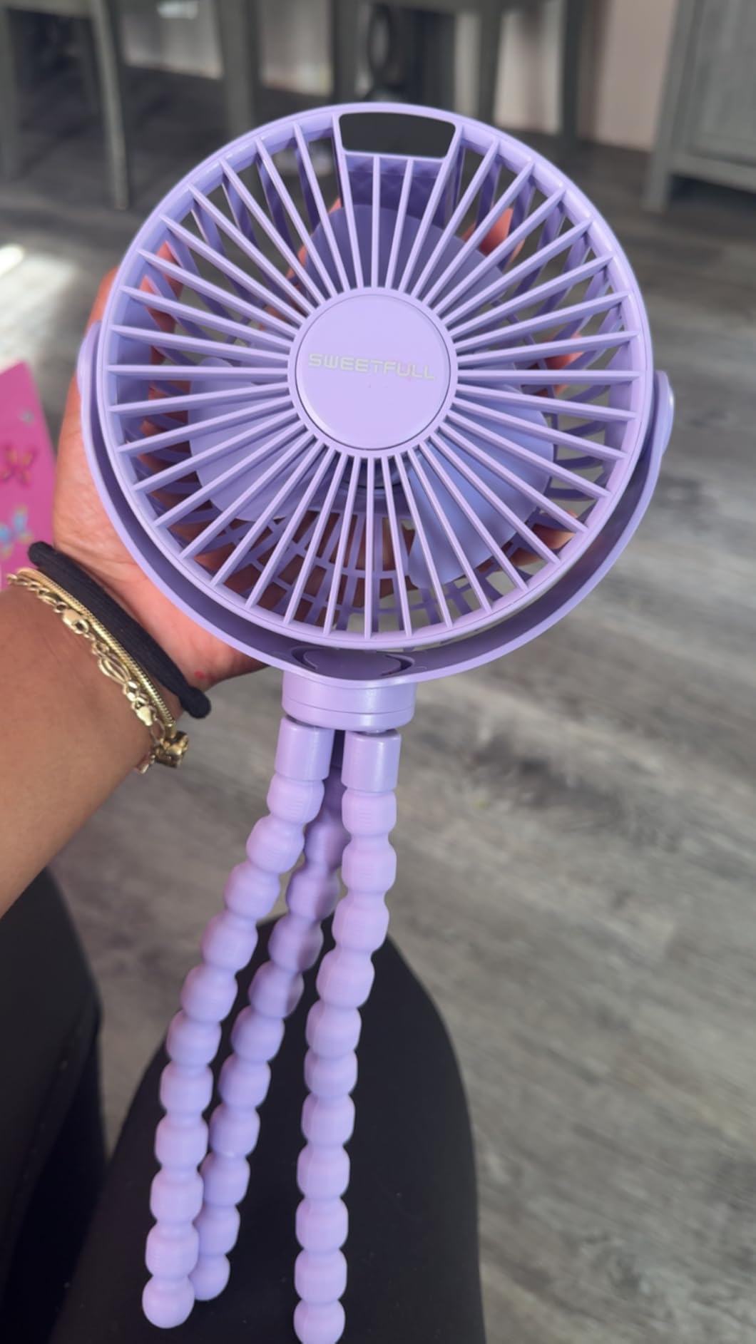 SWEETFULL 4000mAh Portable Stroller Fan with LED Display, 4 Speed Rechargeable Mini Clip On Fan, 360° Rotate Flexible Tripod Better Cooling Small Baby Fan for Car Seat Crib Travel Treadmill customer photo 1