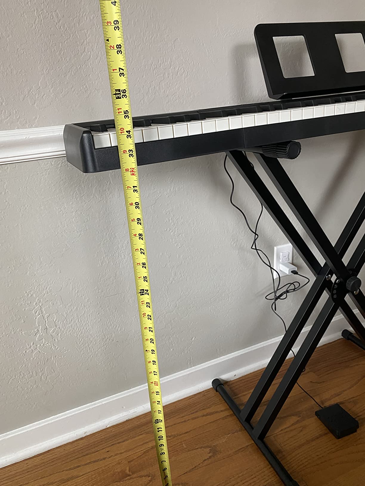 Longeye Piano Keyboard 88 Keys Compact Digital Piano for Beginners with Full Size Semi Weighted Keys, Sustain Pedal, Headphones, Carrying Case (88 Key With Stand, Black) customer photo 1