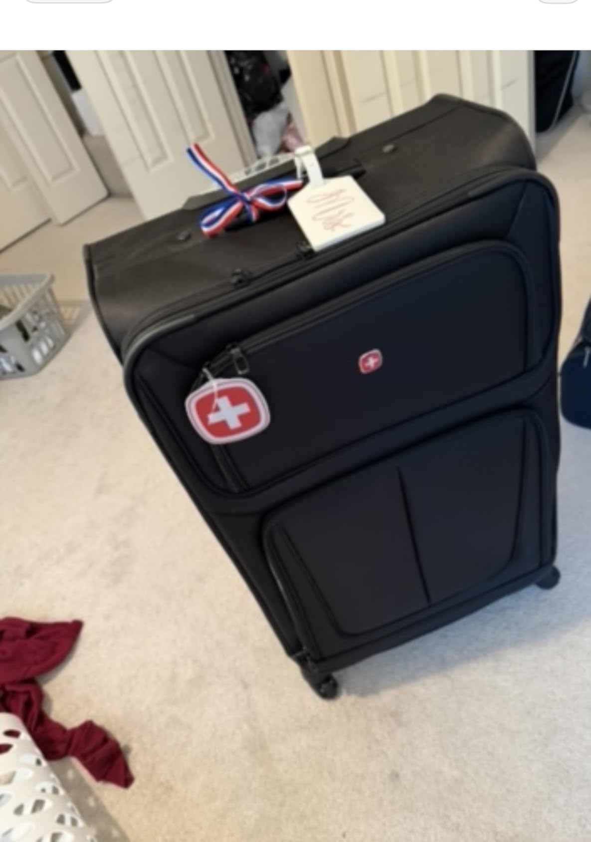 SwissGear Sion Softside Expandable Spinner Luggage Durable Lightweight Travel Suitcase, Merlot, Checked-Medium customer photo 1