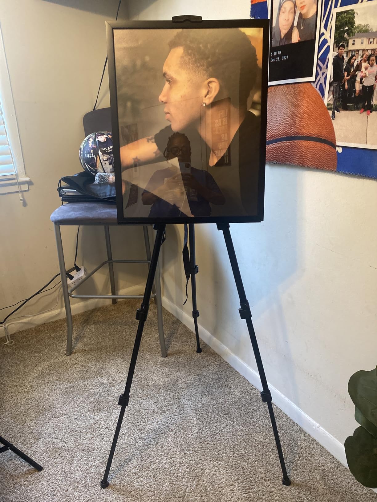 Art Painting Display Easel Stand - Portable Adjustable Floor Artist Easel customer photo 2