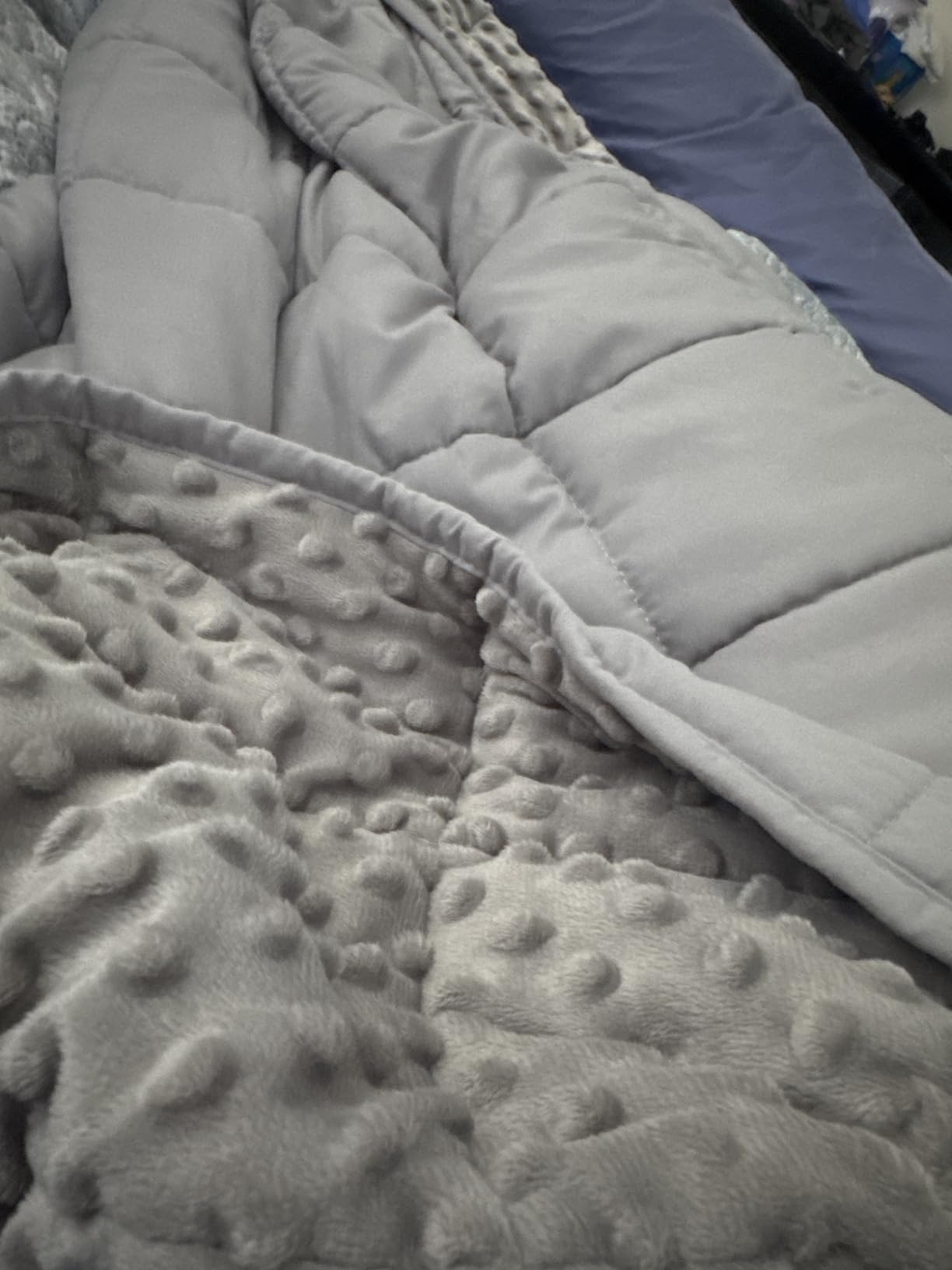 Kivik 5lbs Weighted Blanket, Cooling Soft Minky Dot Heavy Blankets, 36