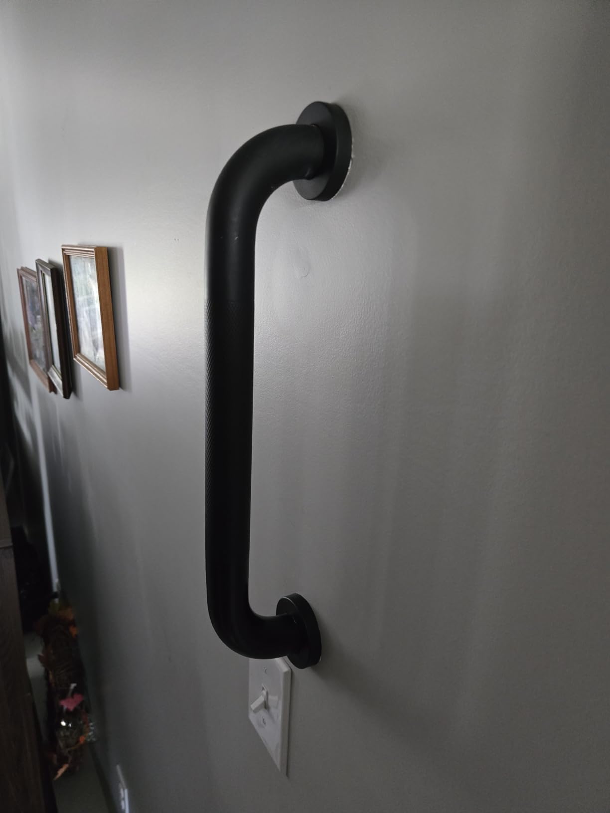 FANHAO 2 Pack Shower Grab Bar, 16 Inch Stainless Steel Bathroom Grab Bar with Anti-Slip Knurled Grip, Shower Handle Bath Handle, Safety Bars for Shower Chair Bench, Senior, Elderly, Handicap customer photo 1