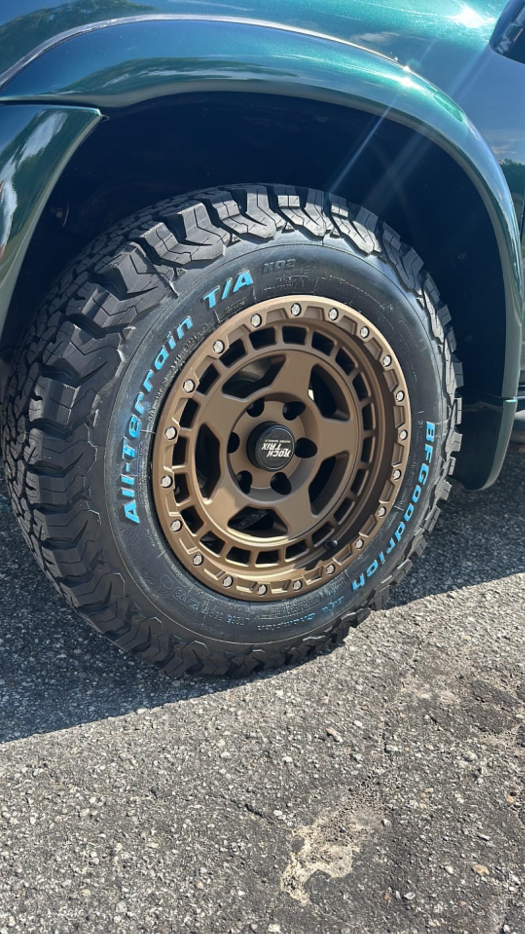 RockTrix RT115 17 Inch Wheel 17x9 6x139.7 6x5.5, 12mm Offset, 106.1mm Bore customer photo 2