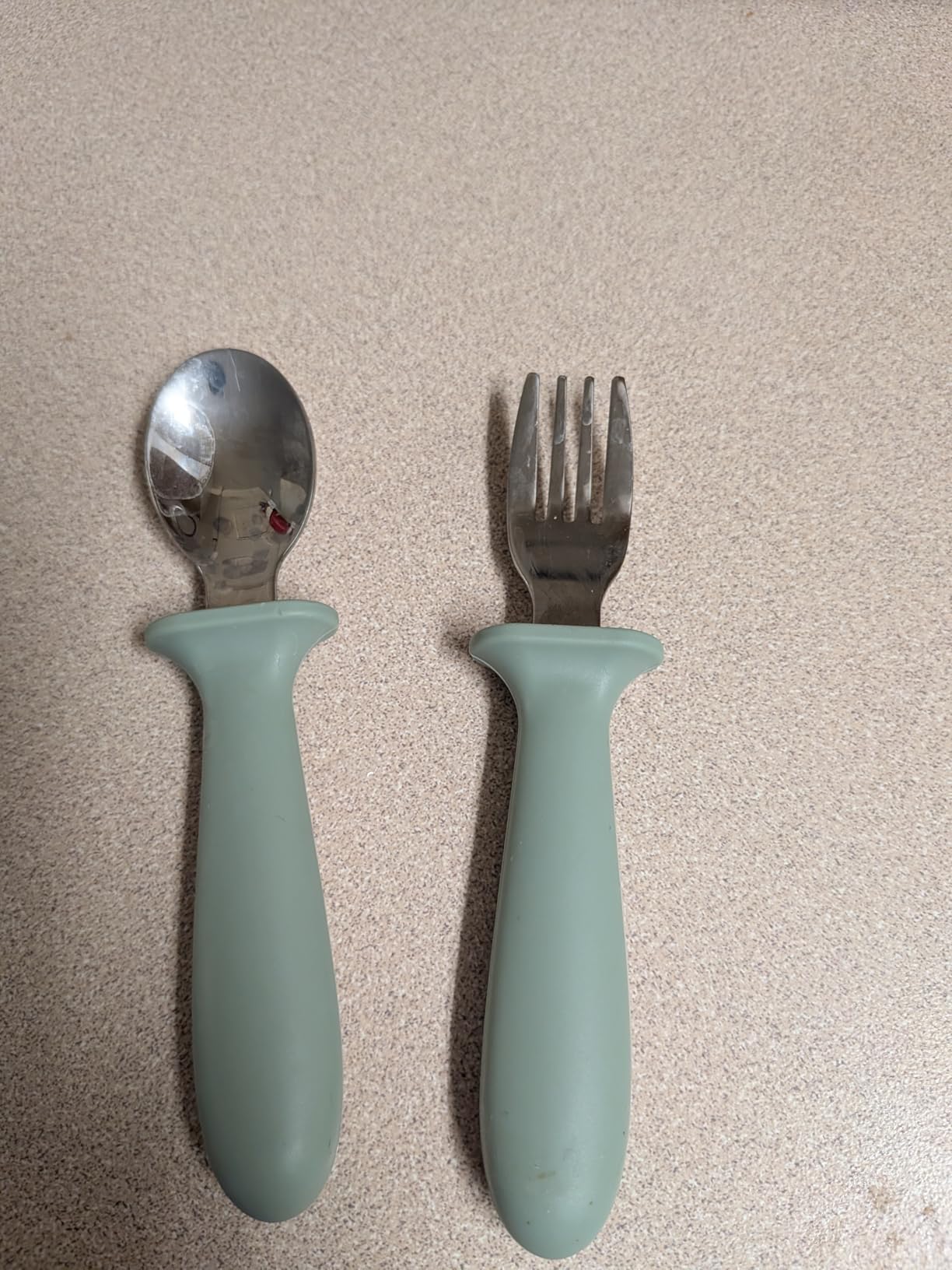 Eascrozn Toddler Utensils, 6 Pack Children Safe Forks and Spoons Set customer photo 2