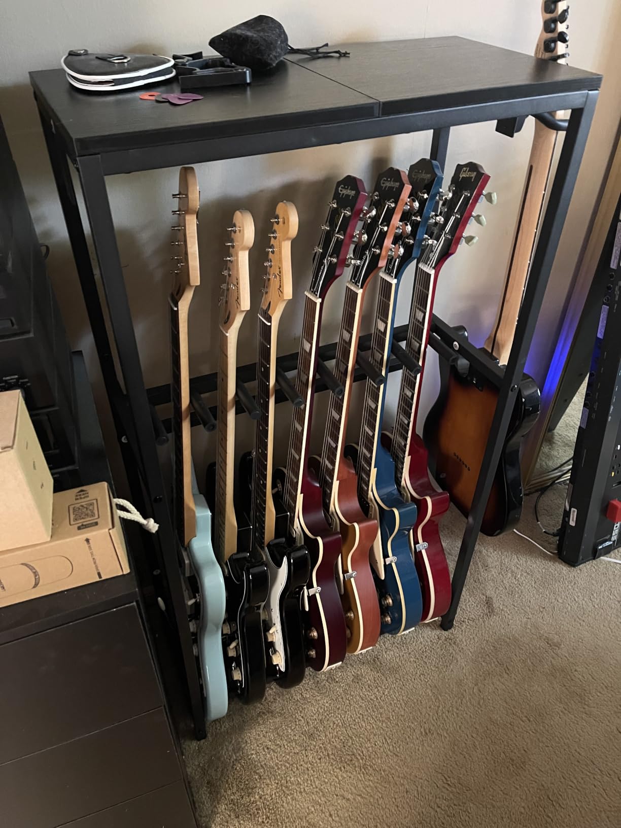 MAHANCRIS Guitar Stand, Guitar Rack for Acoustic Holder, Electric Guitar, Bass, Multiple Guitar Rack Holder for Guitars, Guitar Amp Accessories, for Home Music Studio, Black GSHB6501 customer photo 2