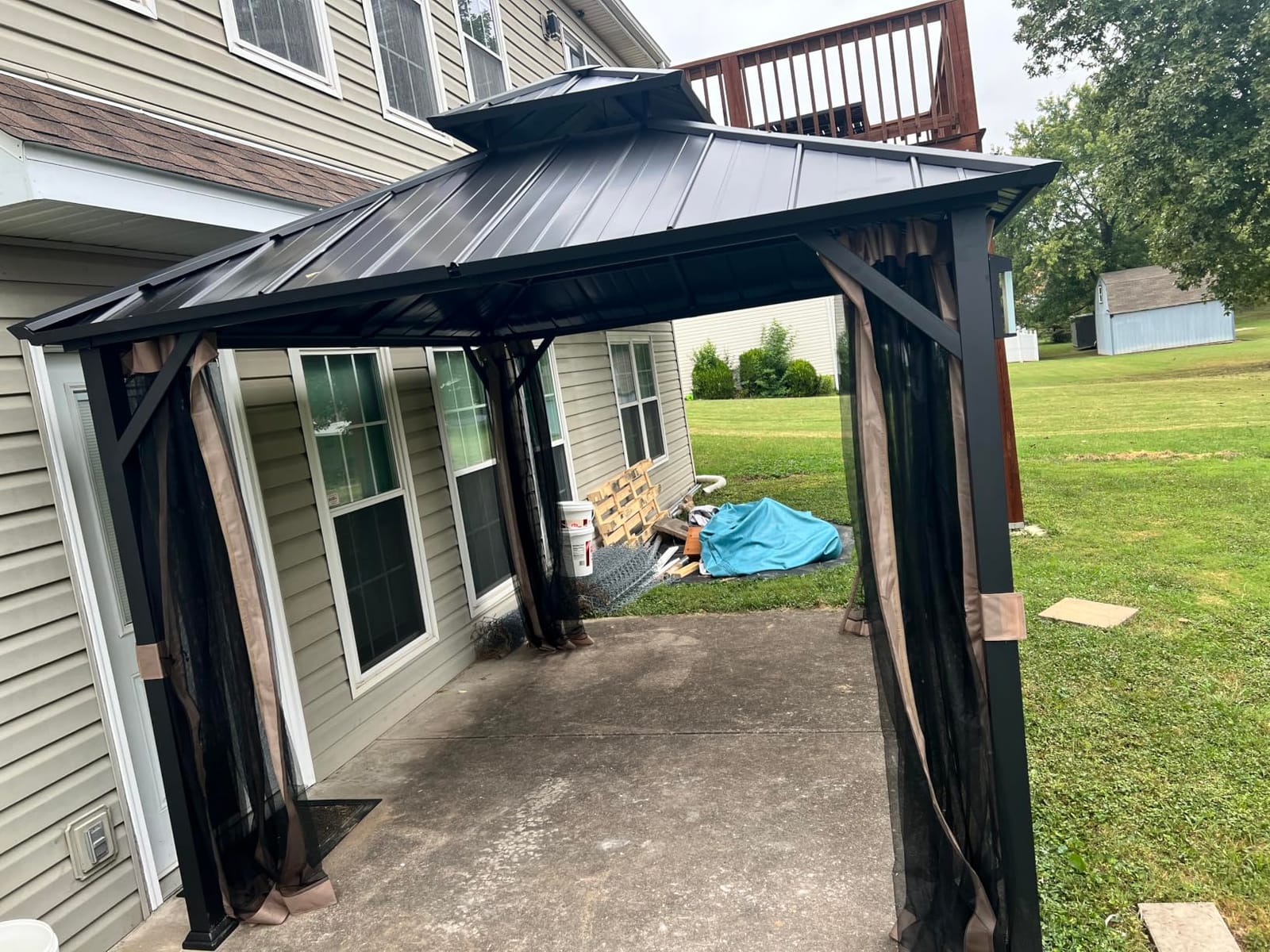 Modern Shade Aluminum Grill Gazebo 6x8 with USB Charging Power Strip, Black customer photo 2
