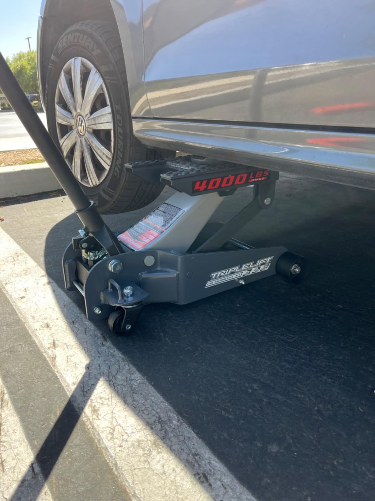 Powerbuilt Big Wheel Triple Lift Garage Jack, 3000 Pound Off Road Lift, Truck, Car, Motorcycle 1.5 Ton Capacity, 620613ECE customer photo 2
