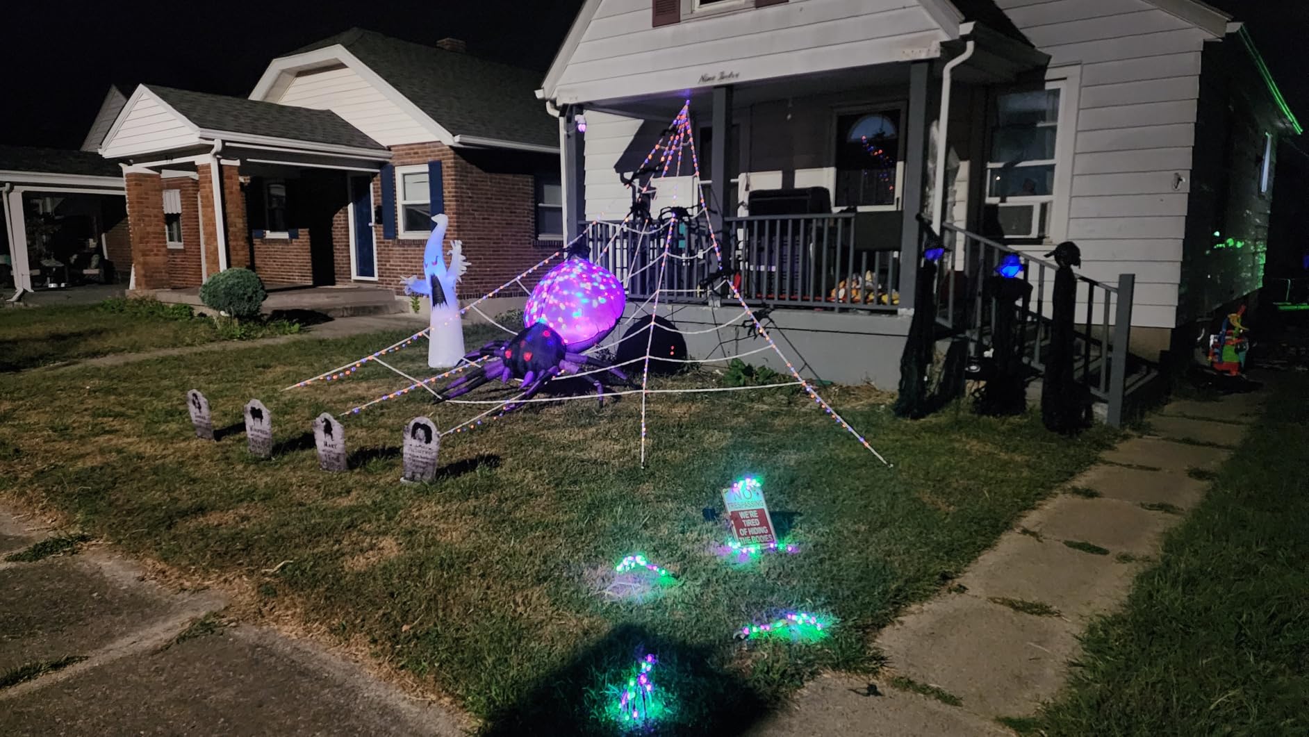 GOOSH Inflatable Spider customer photo 1