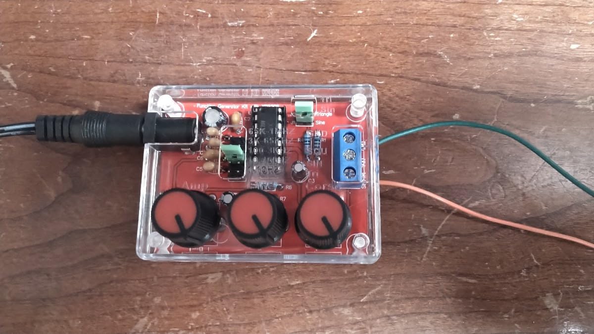 High Precision Function Signal Generator DIY Kit XR2206 Adjustable Frequency Amplitude Module Sine Triangle Square Output 1Hz-1MHz DC 9-12V customer photo 1