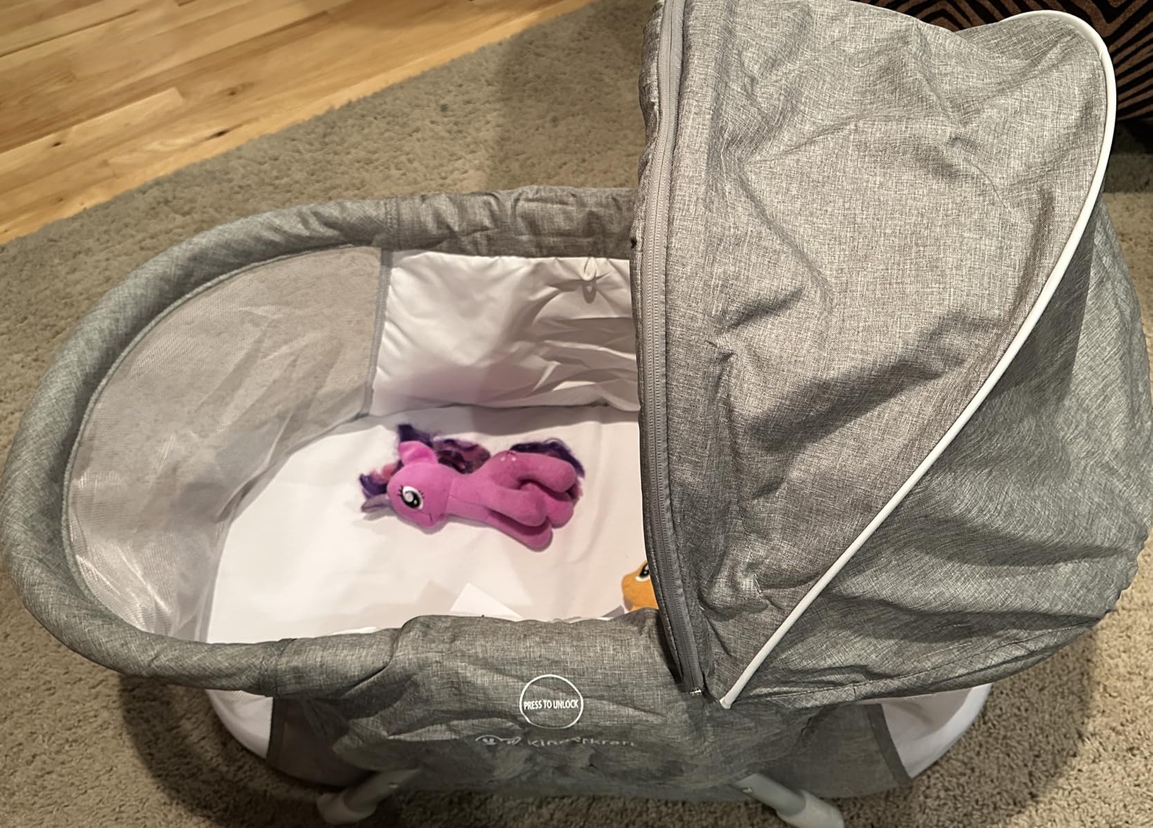 Kinderkraft LOVI Travel Bassinet for Baby, Beige customer photo 2
