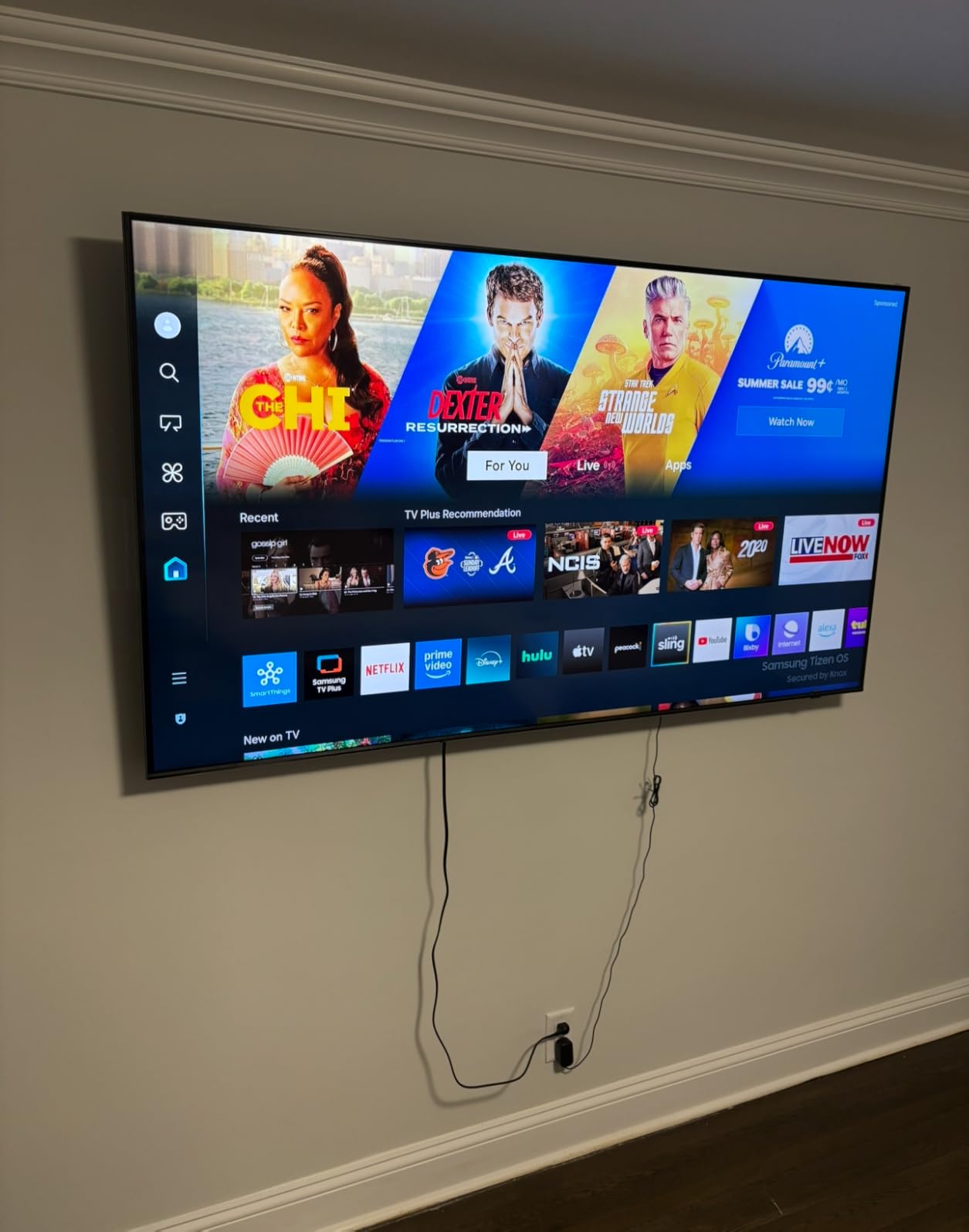 Samsung Q60D 32-Inch customer photo 1