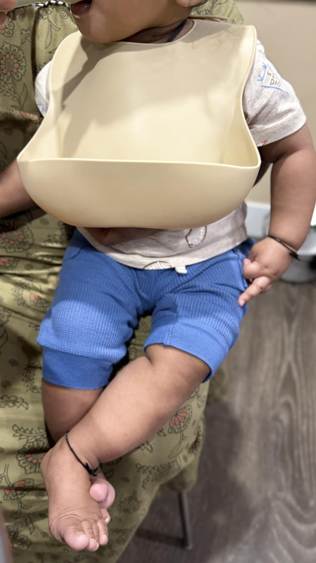 Eascrozn Silicone Bibs for Babies Toddler Set of 3, BPA Free customer photo 2