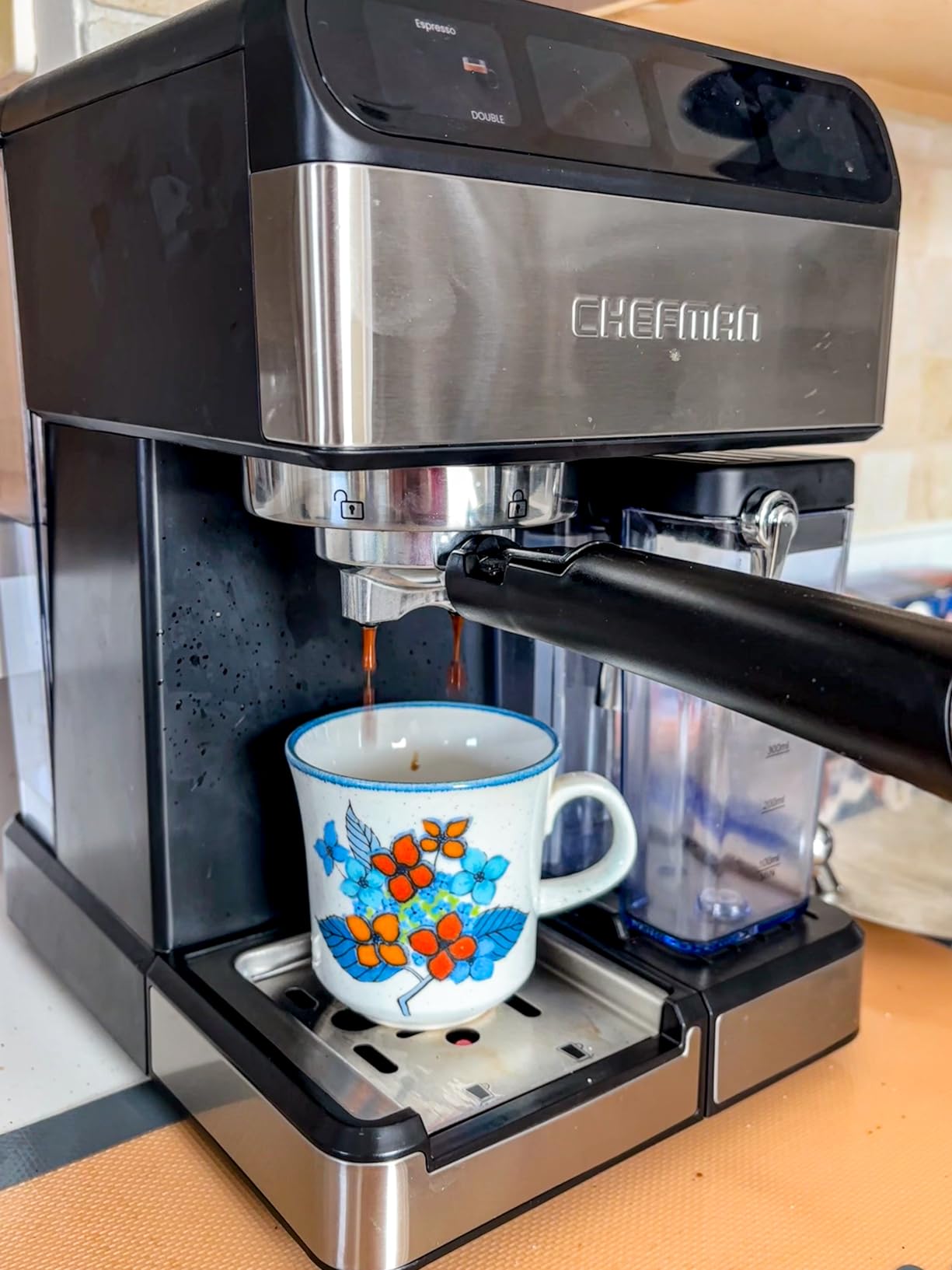 Chefman CaféMaster Pro Espresso Machine, Brew Single or Double Shots, Coffee Maker with Built-In Milk Frother for Cappuccino & Latte, XL 1.8 Liter Removable Water Reservoir - Stainless Steel customer photo 1
