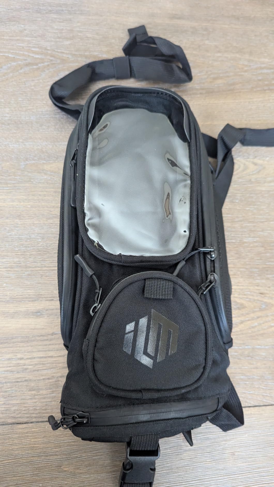 ILM Motorcycle Tank Bag Magnetic Waterproof Touch Screen Phone Pouch BT01 customer photo 2