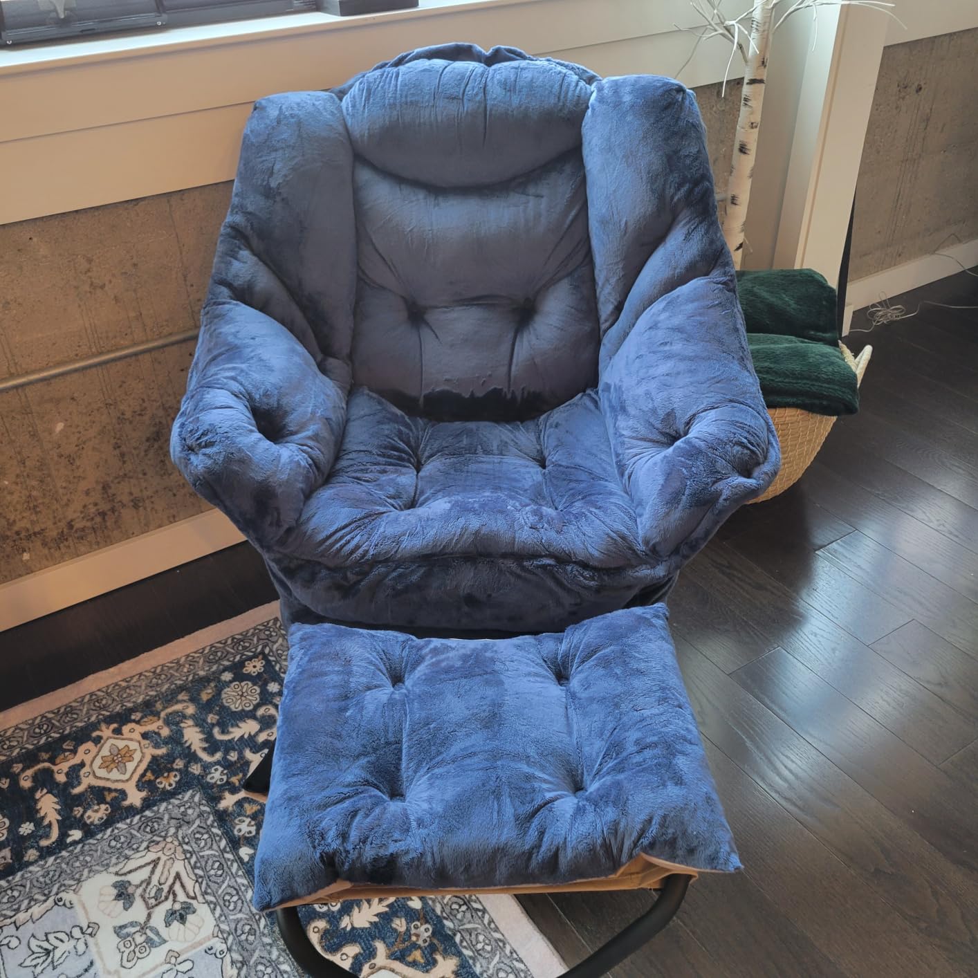 Lazy Chair with Folding Ottoman,Leisure Sofa Chair,Soft Fabric Armchair with Armrests and Side Pockets, Reading Chair with Footrest for Living Room, Bedroom, Office (Plush Beige) customer photo 2