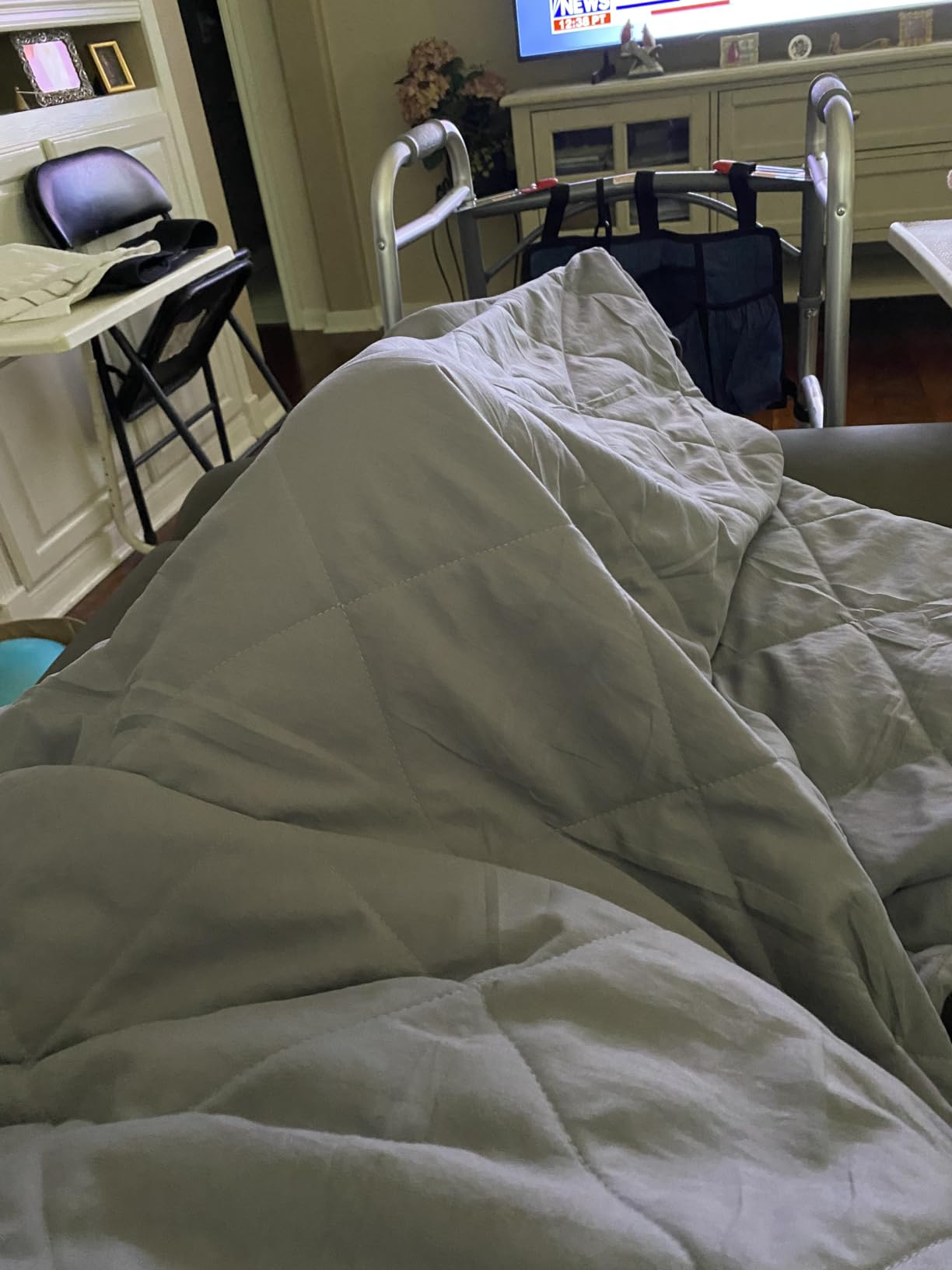 Cozy Bliss Cooling Blanket for Hot Sleepers King Size, Q-Max 0.45 Cooling Comfort, Cold Blankets for Night Sweats Sleeping, Ultra-Cool Lightweight Breathable Blanket for Bed, Glacial Grey customer photo 2