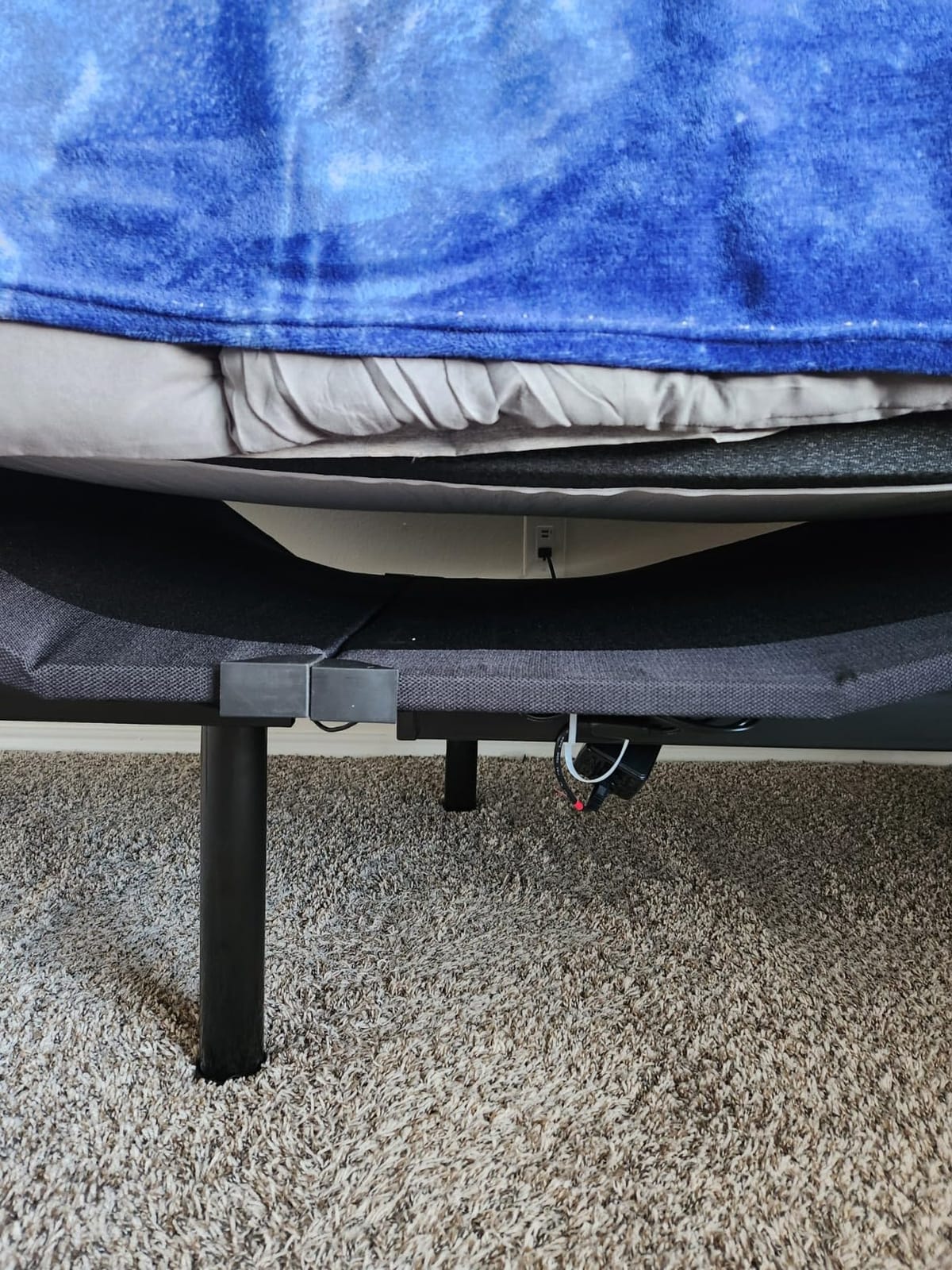 Dyonery Split King Adjustable Bed Base + 14 Inch Memory Foam Mattress customer photo 1