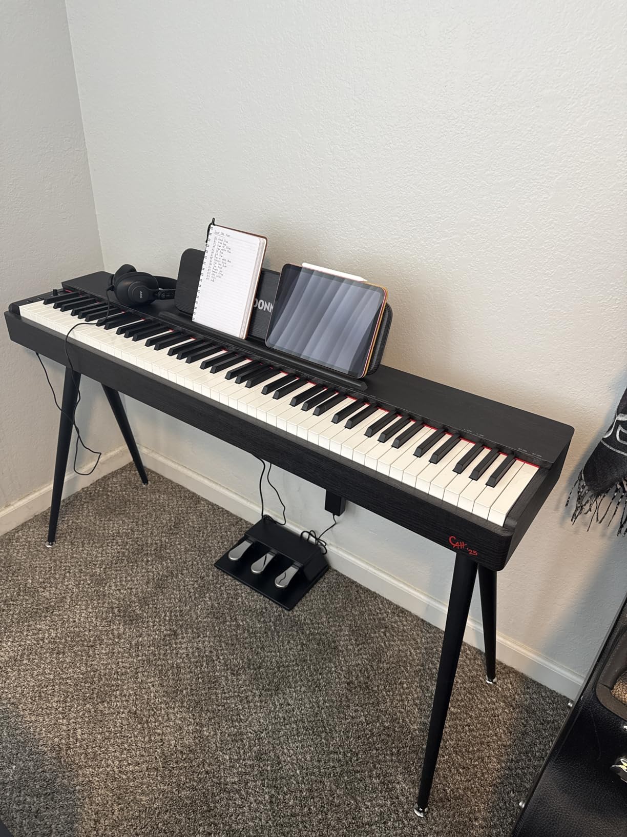 Donner OURA S100 Digital Piano with 88 Key Graded Hammer Weighted Keyboard for Beginner, Full Size Electric Piano Keyboard with Bluetooth, 3 Original Demos, LOCAL OFF, 2×10 W, Piano Three Pedal, Black customer photo 1