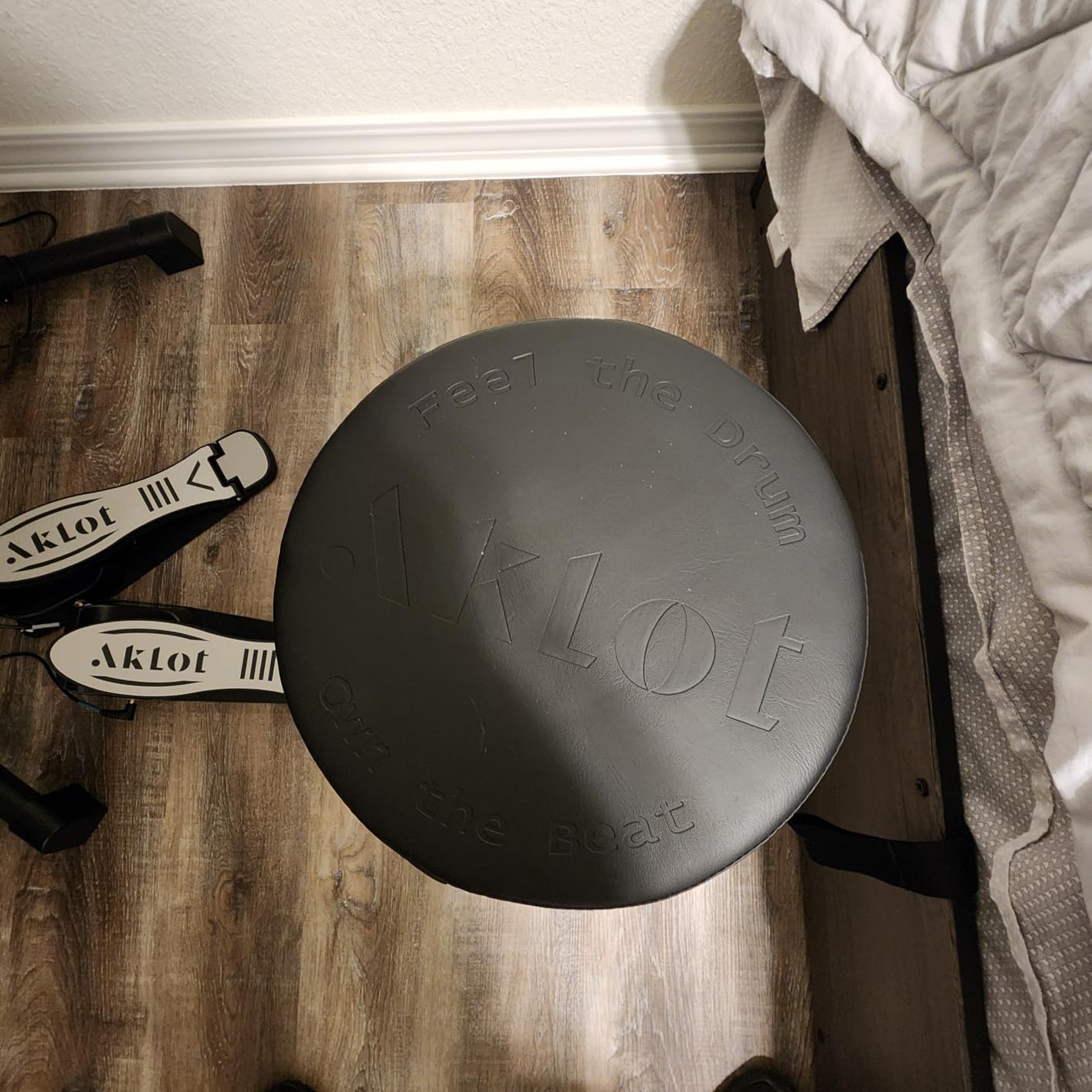 AKLOT B-CORE530 Electric Drum Set: Dual-Zone Quiet Mesh Drum Pads, 10’’ Dual-Trigger Cymbals, Height-Adjustable Rack, 360 Sounds, USB MIDI, Lesson Book, Throne, Sticks, Headphones customer photo 1