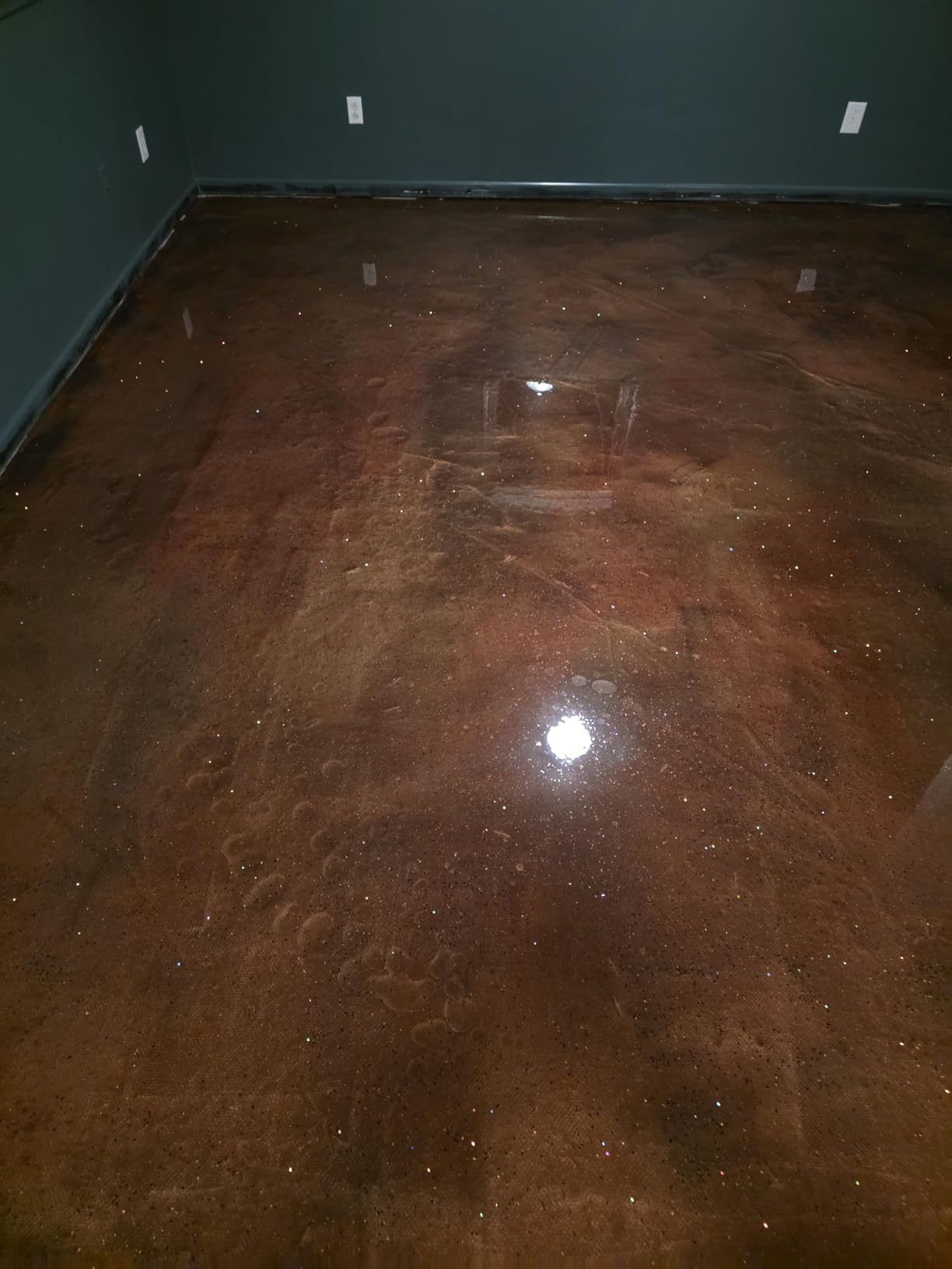 Epoxy Resin Coating 3 Gallon Kit - Clear- Standard Cure Speed - for Floors, Counter Tops, Garages & More -100% Solids -2 Components - Self Leveling, Chemical Resistant, Solvent-Free customer photo 1