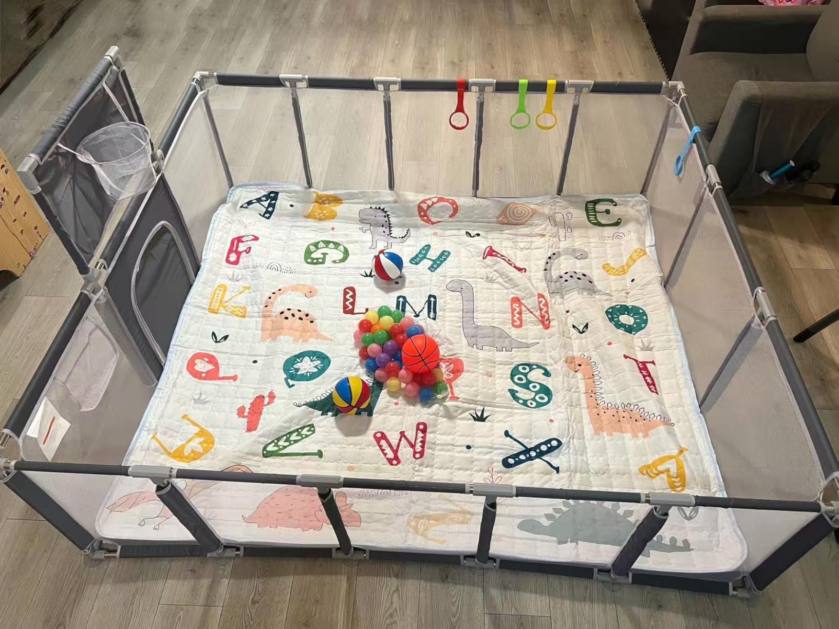Baby playpen, 79