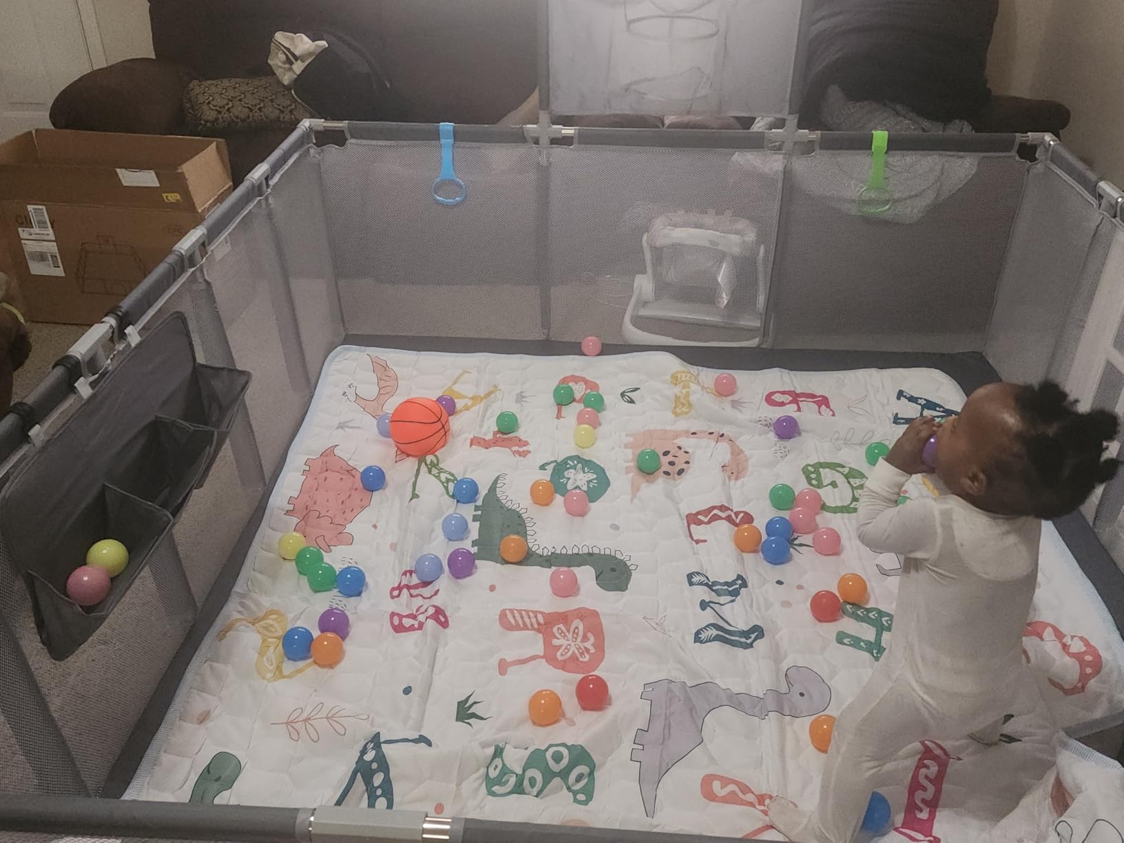 Baby playpen, 79