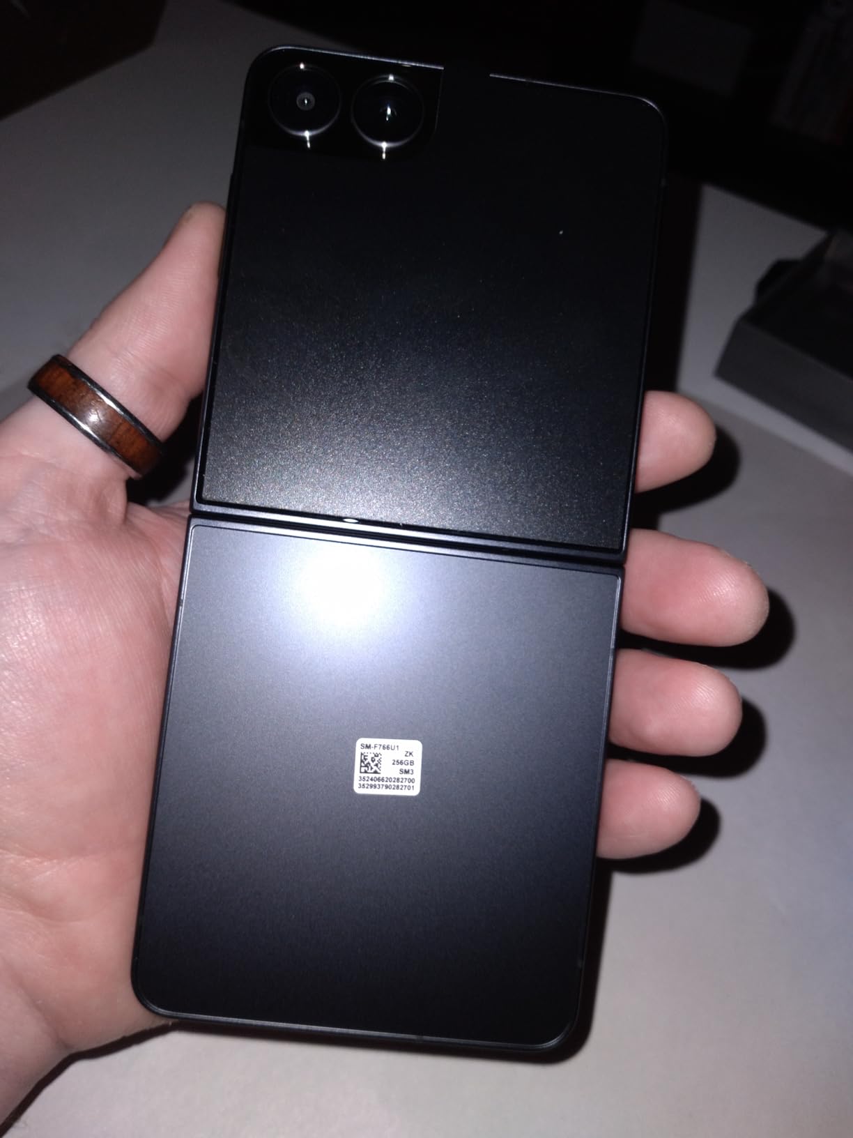 Samsung Galaxy Z Flip7 customer photo 1