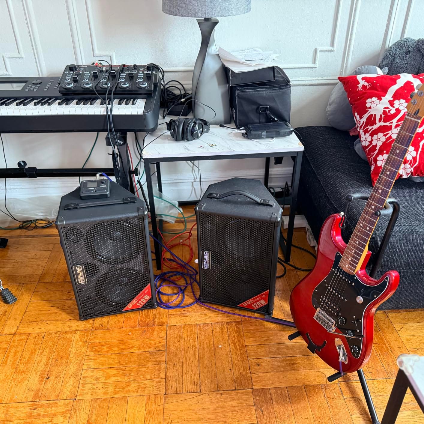 Coolmusic BP60D 120W Battery Powered Acoustic Guitar Amplifier,Portable Bluetooth Speaker with Reverb Chorus Delay Effect, 7 Inputs customer photo 1