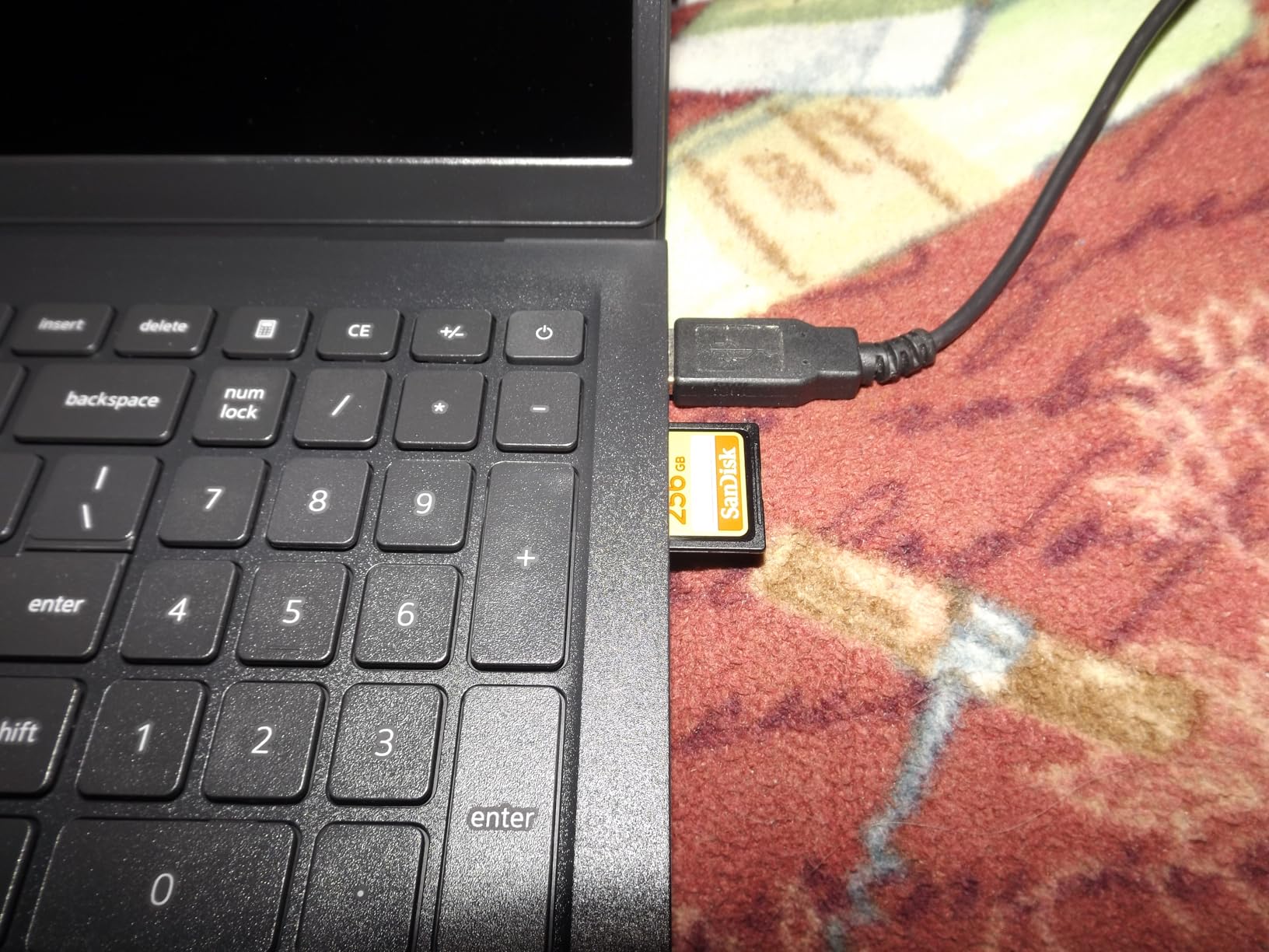 Dell Inspiron 3530 customer photo 2