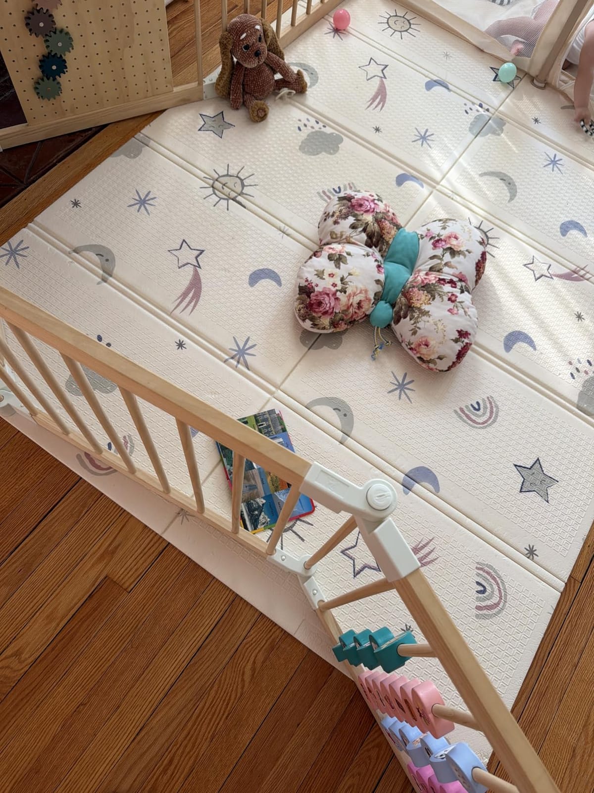 Nuby Foldable Reversible Baby Play Mat, 77