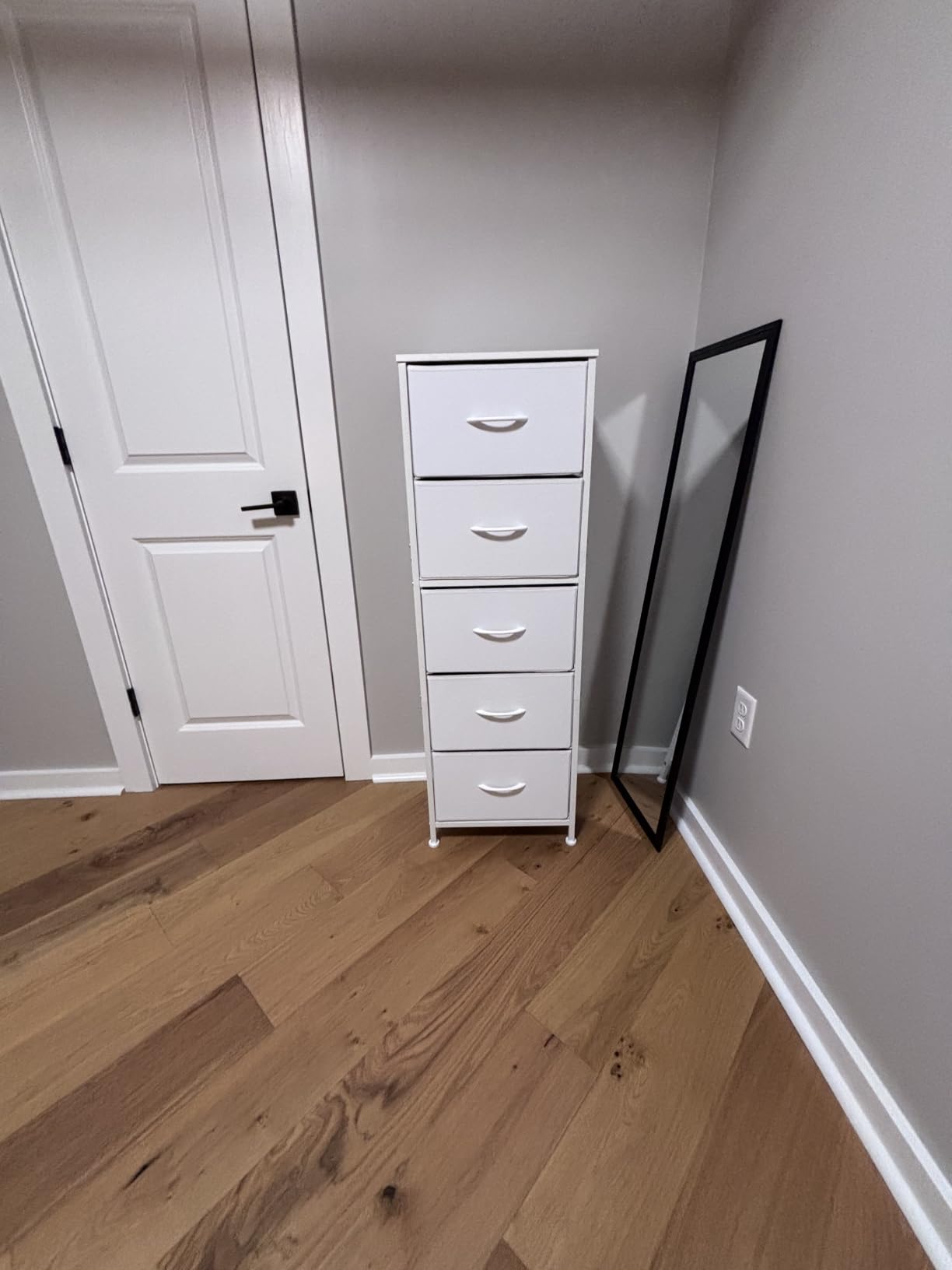 Sweetcrispy Dresser for Bedroom, 4 Drawer Storage Cabinet, Tall Nightstand customer photo 1